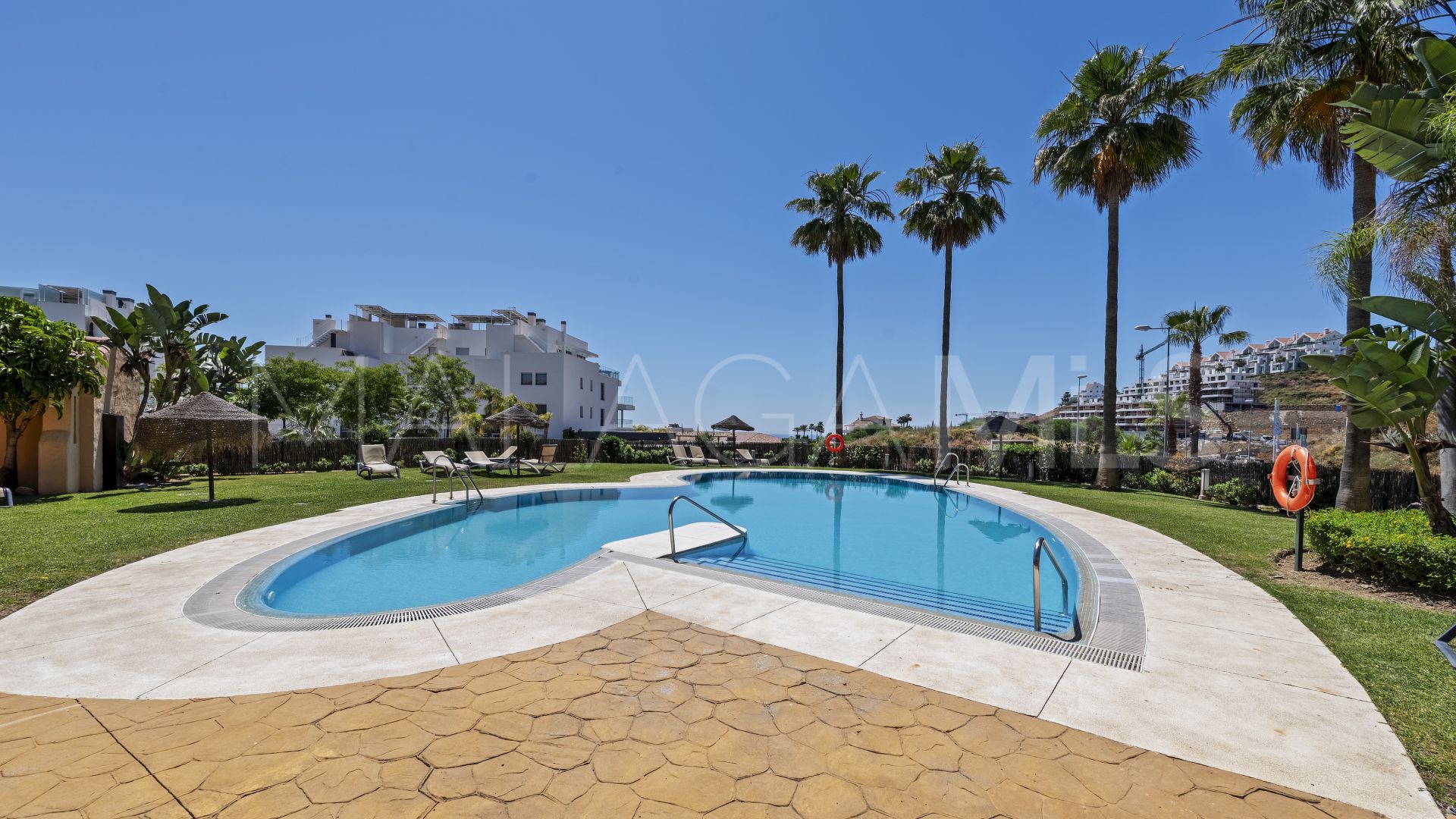Takvåning for sale in Calanova Golf