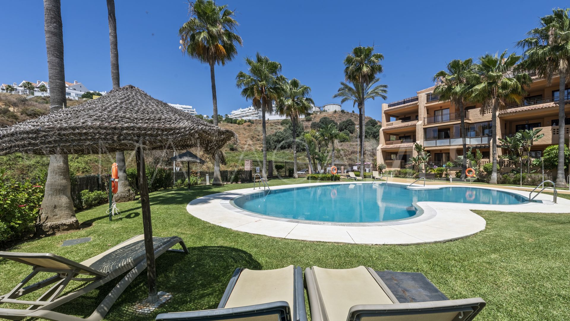 Takvåning for sale in Calanova Golf