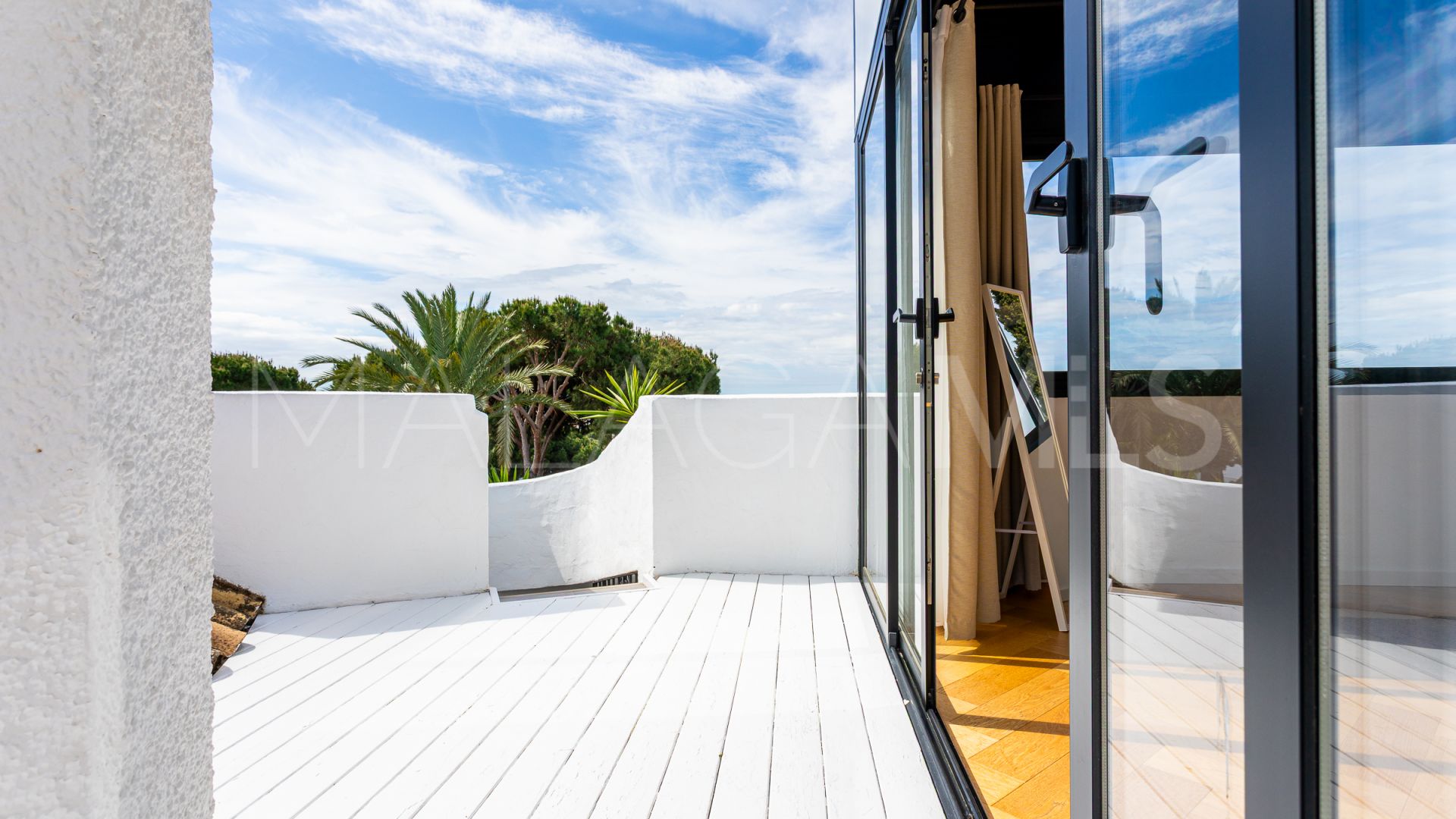 For sale villa in Hacienda las Chapas