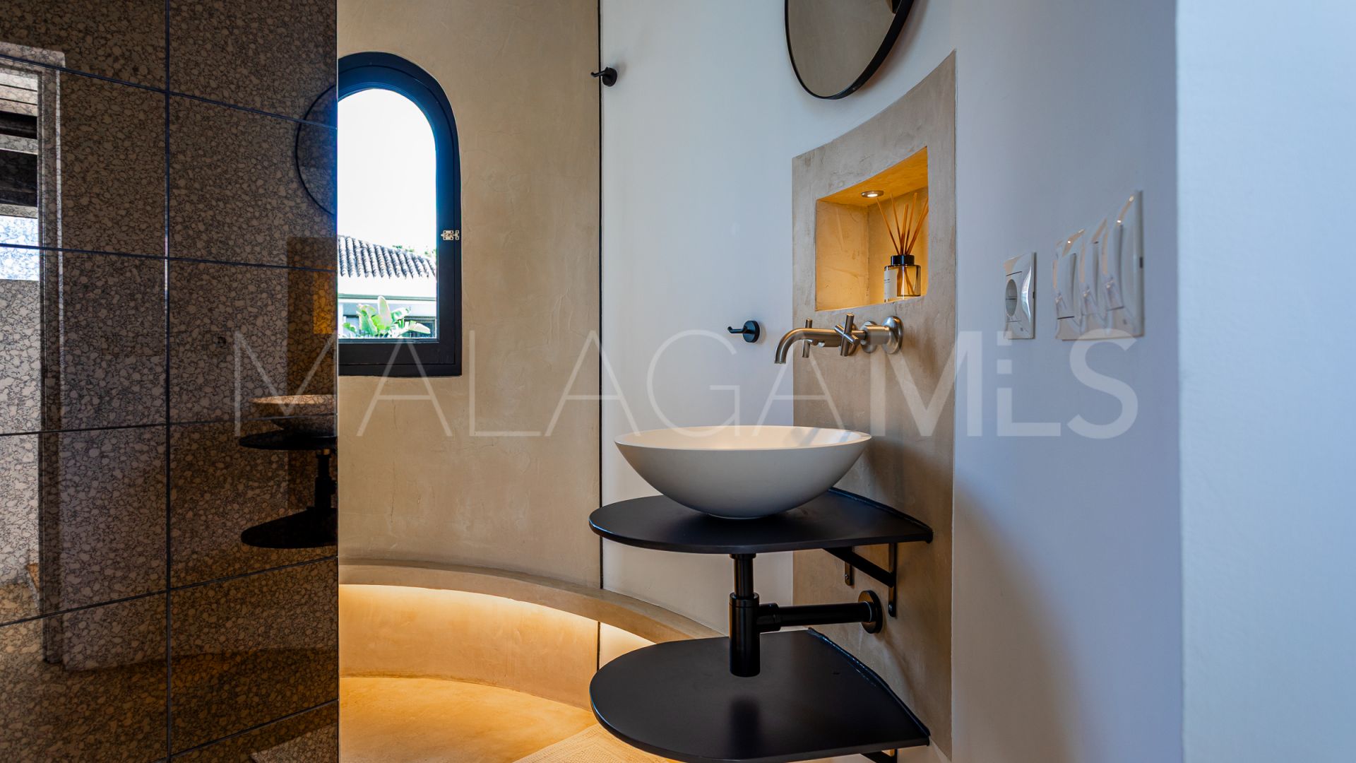 For sale villa in Hacienda las Chapas