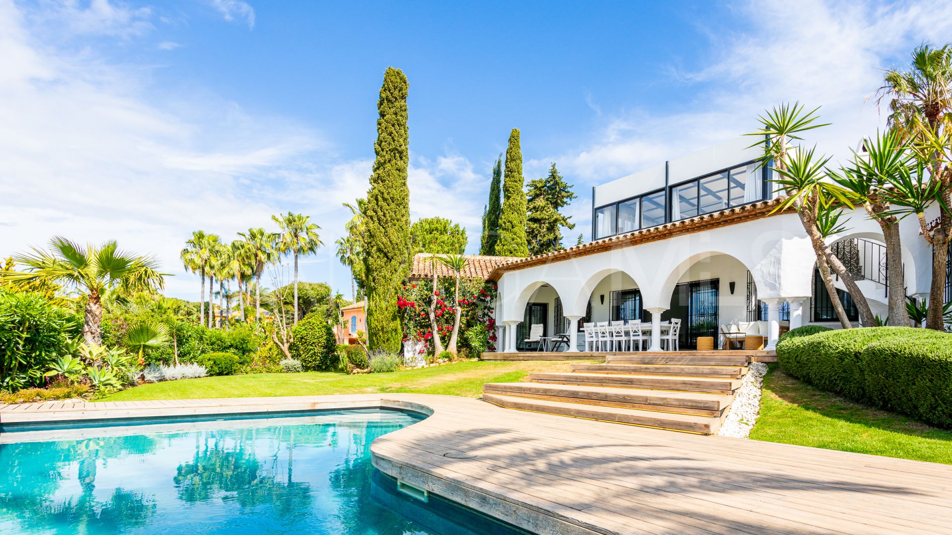 For sale villa in Hacienda las Chapas