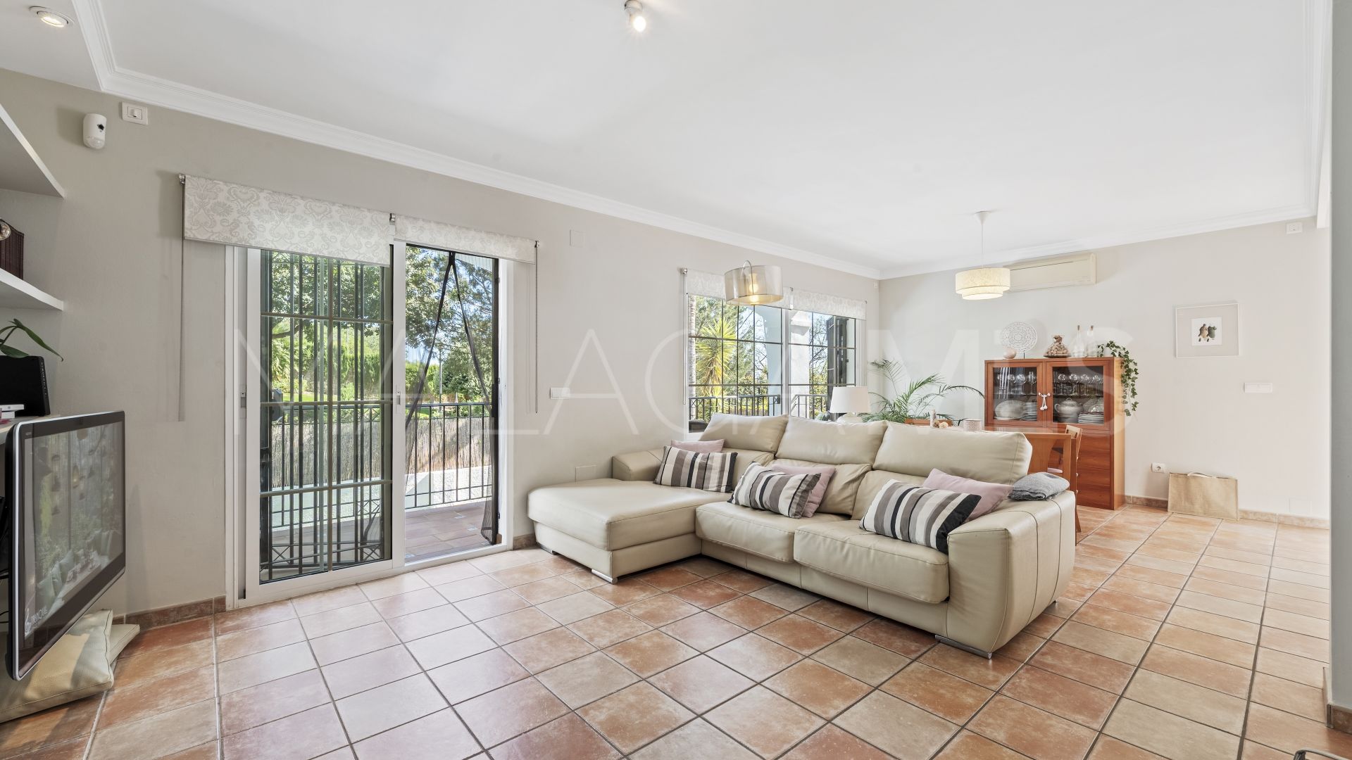 Villa for sale in Montealto