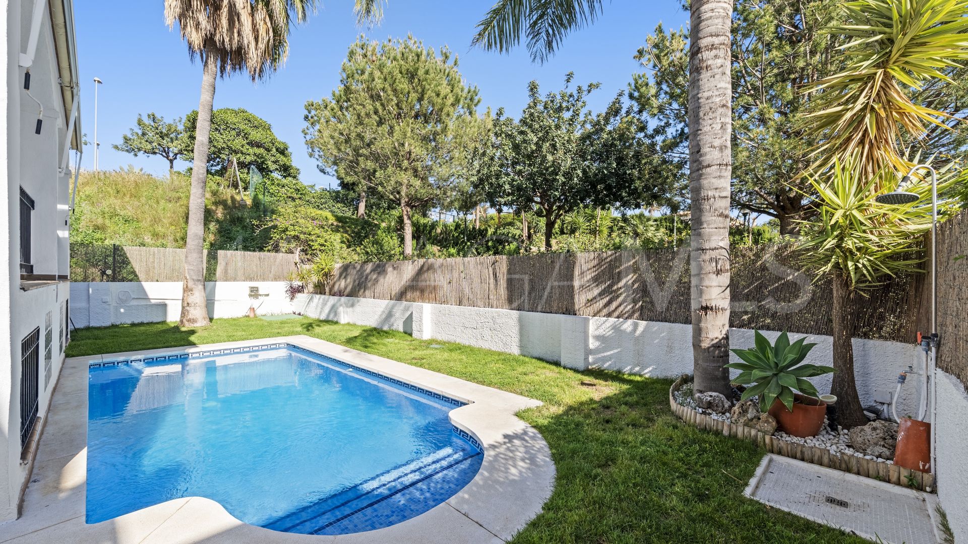 Villa for sale in Montealto
