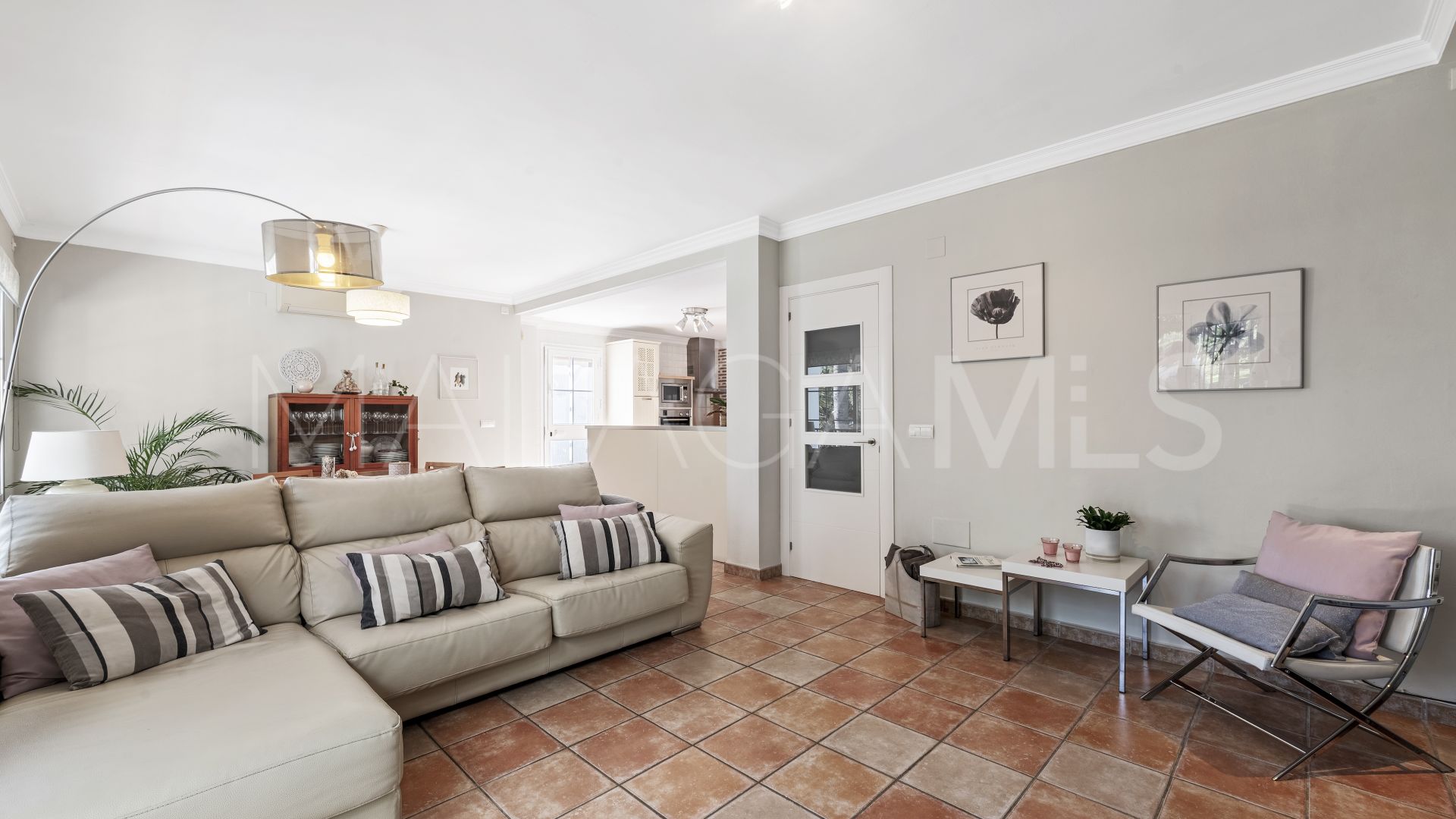 Villa for sale in Montealto
