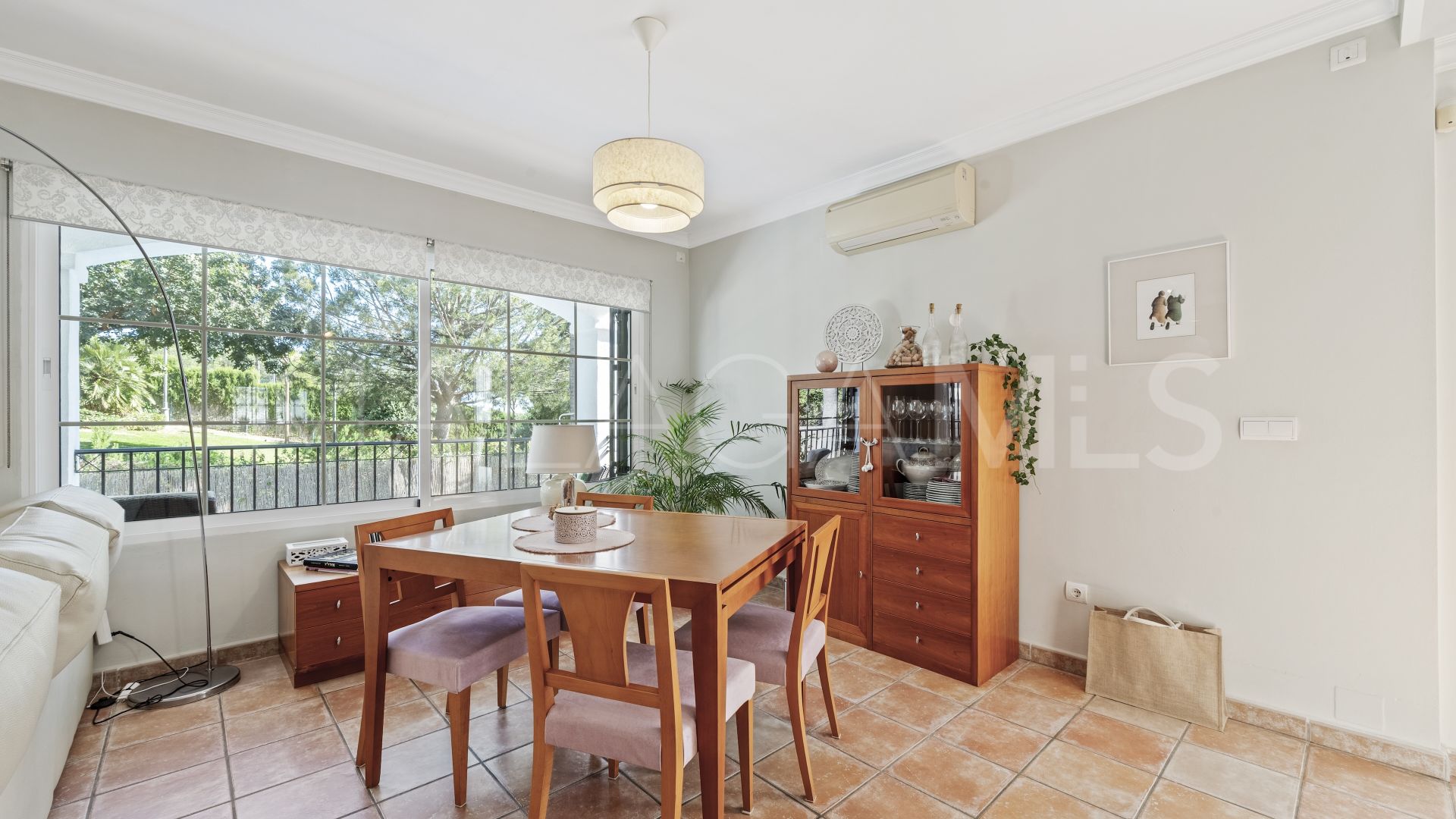 Villa for sale in Montealto