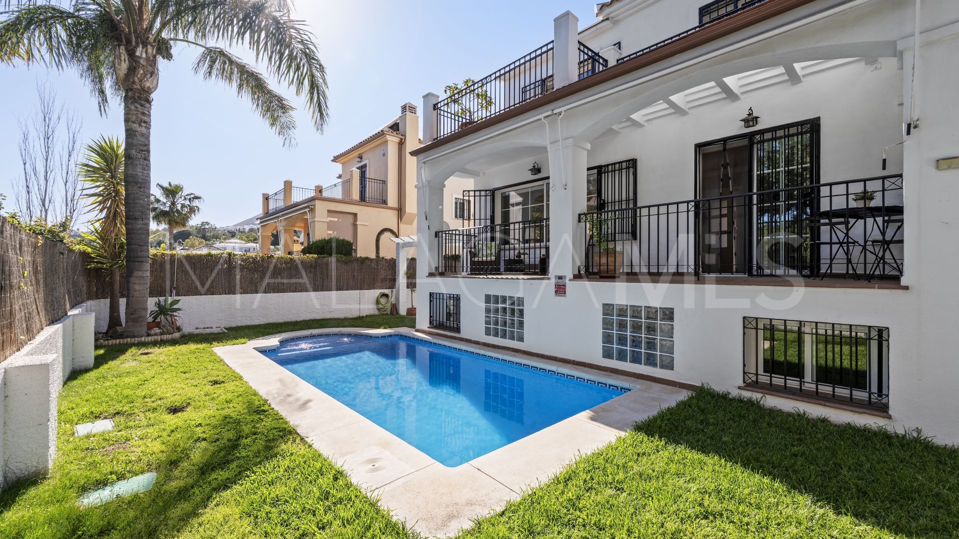 Villa for sale in Montealto