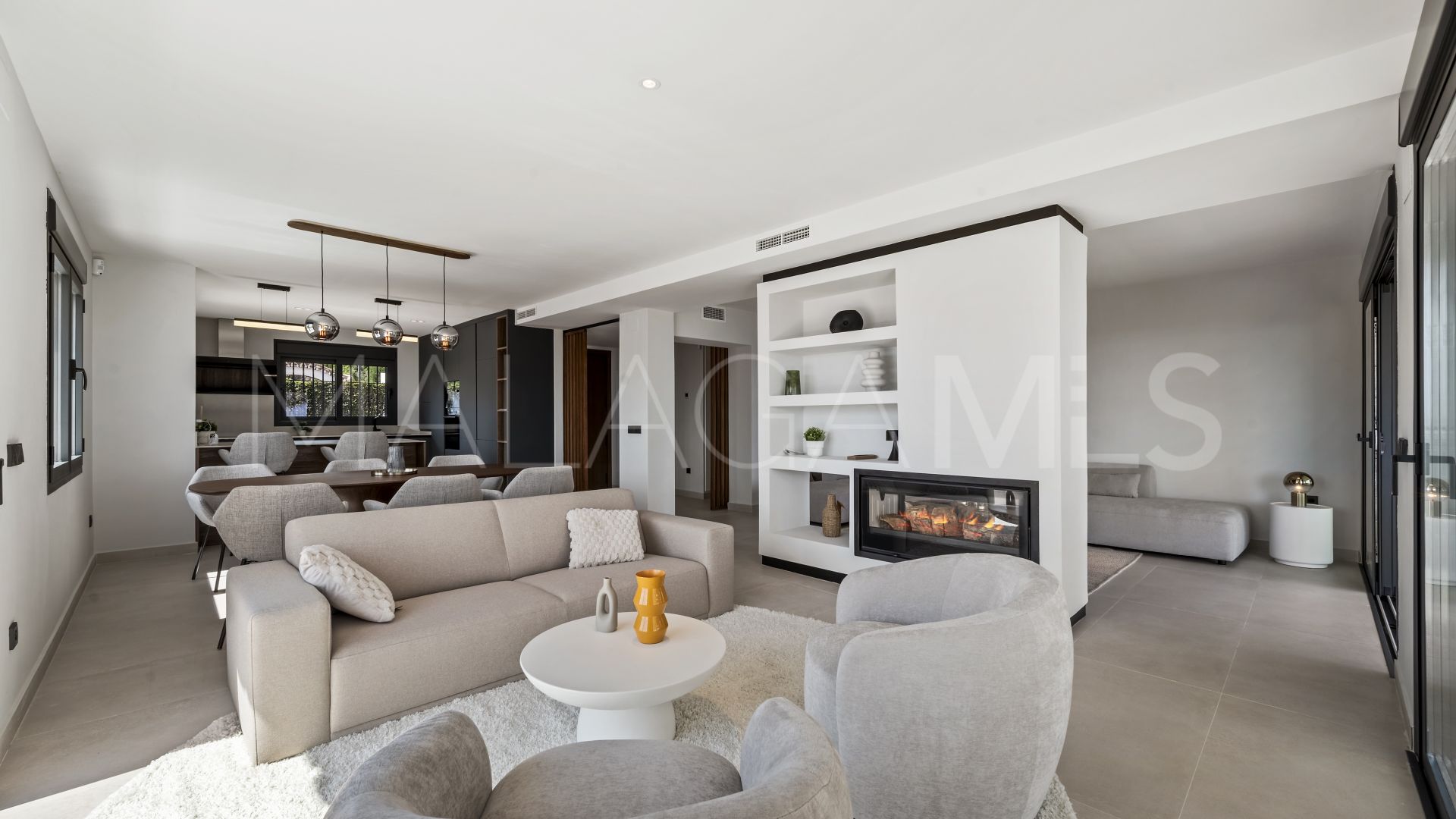 Villa for sale in El Chaparral