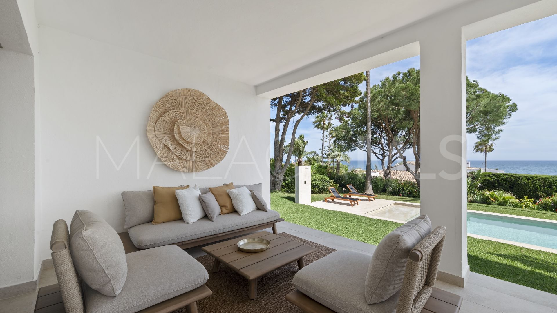 Villa for sale in El Chaparral