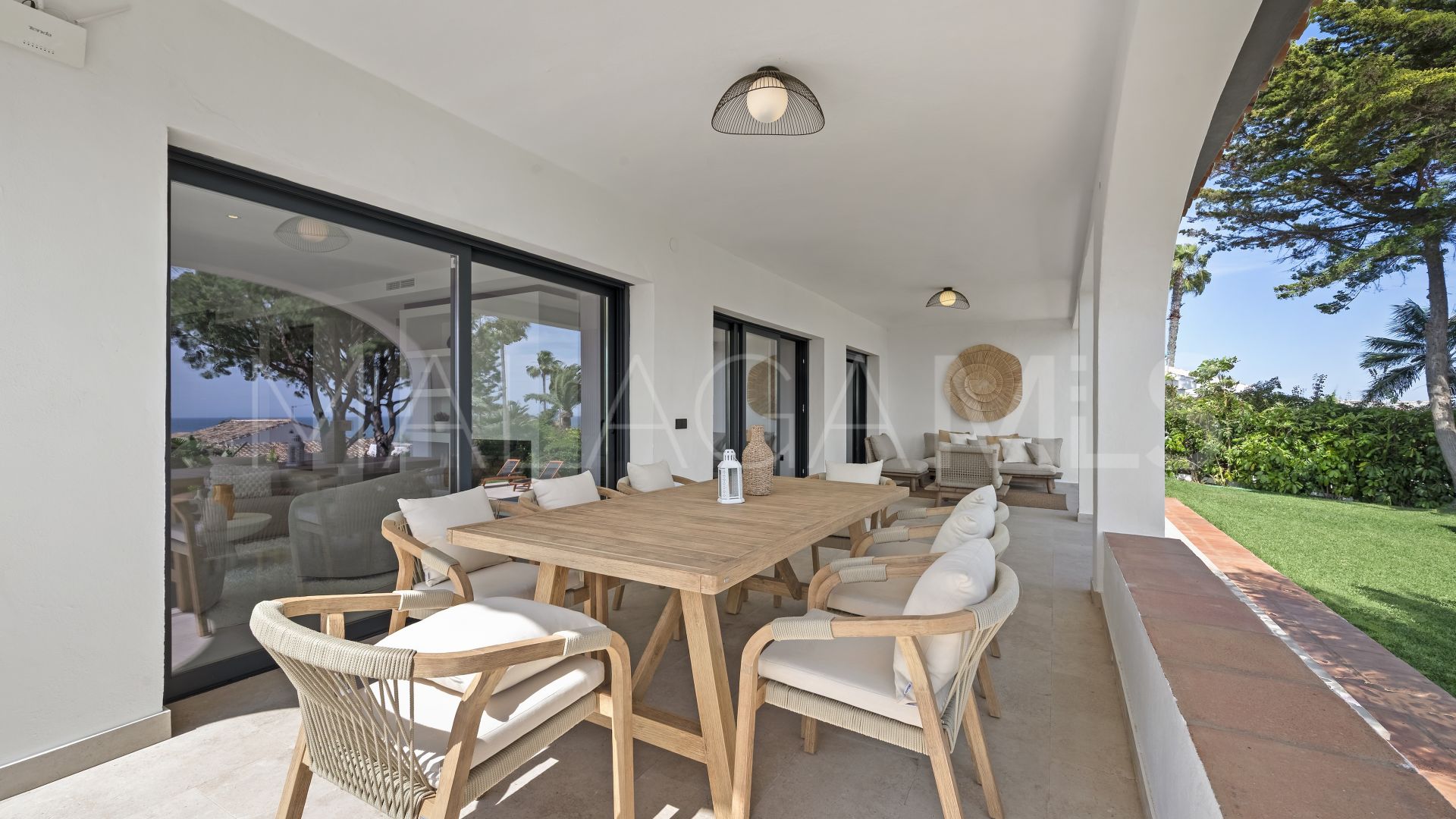 Villa for sale in El Chaparral
