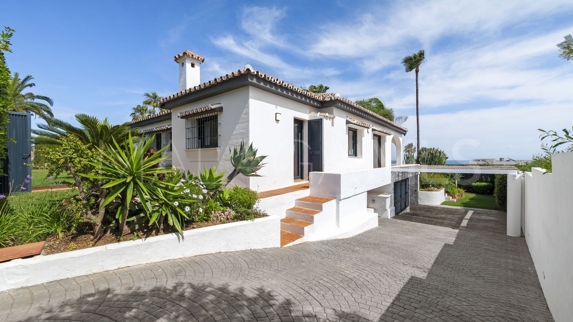 Villa for sale in El Chaparral