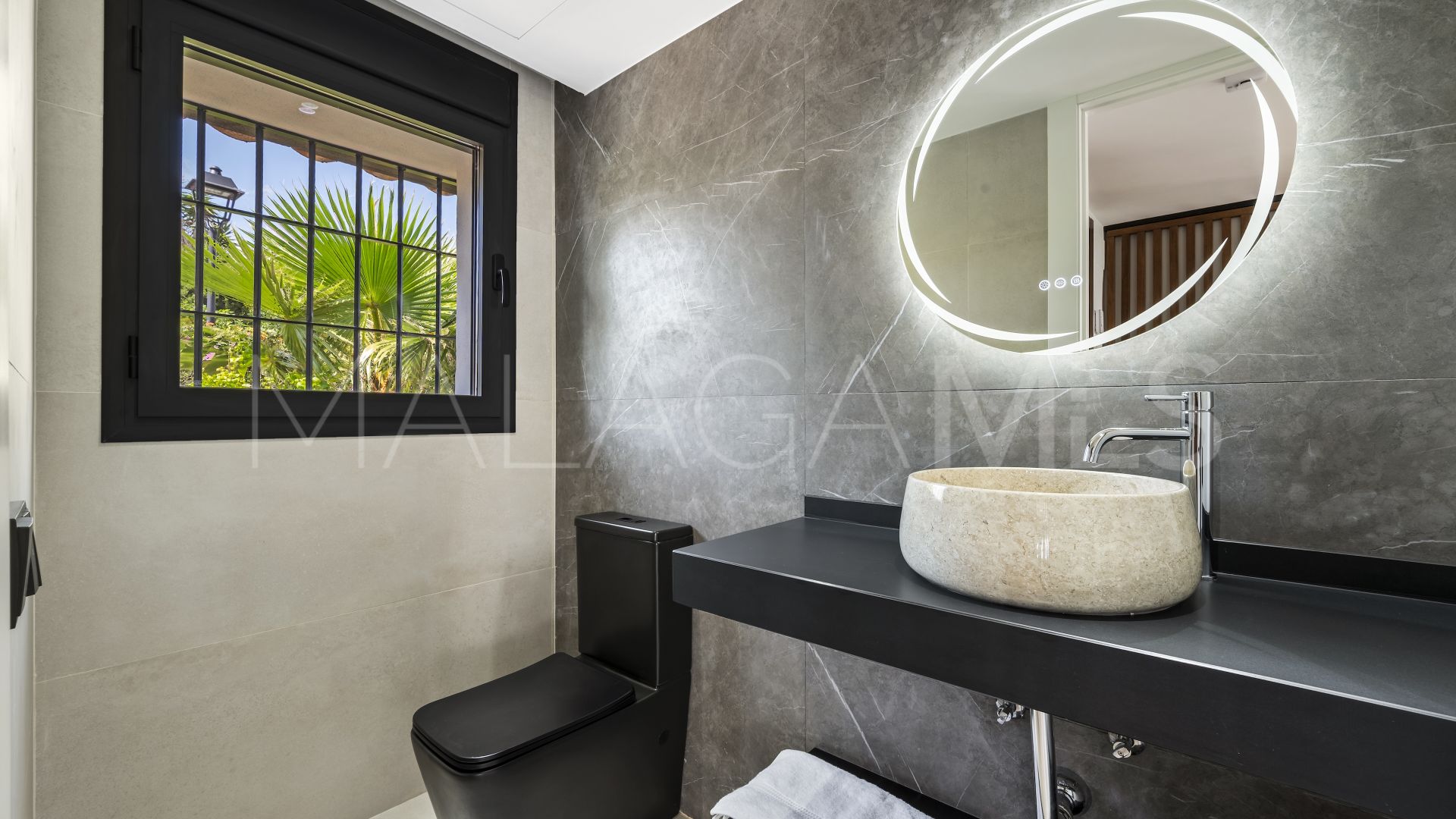 Villa for sale in El Chaparral