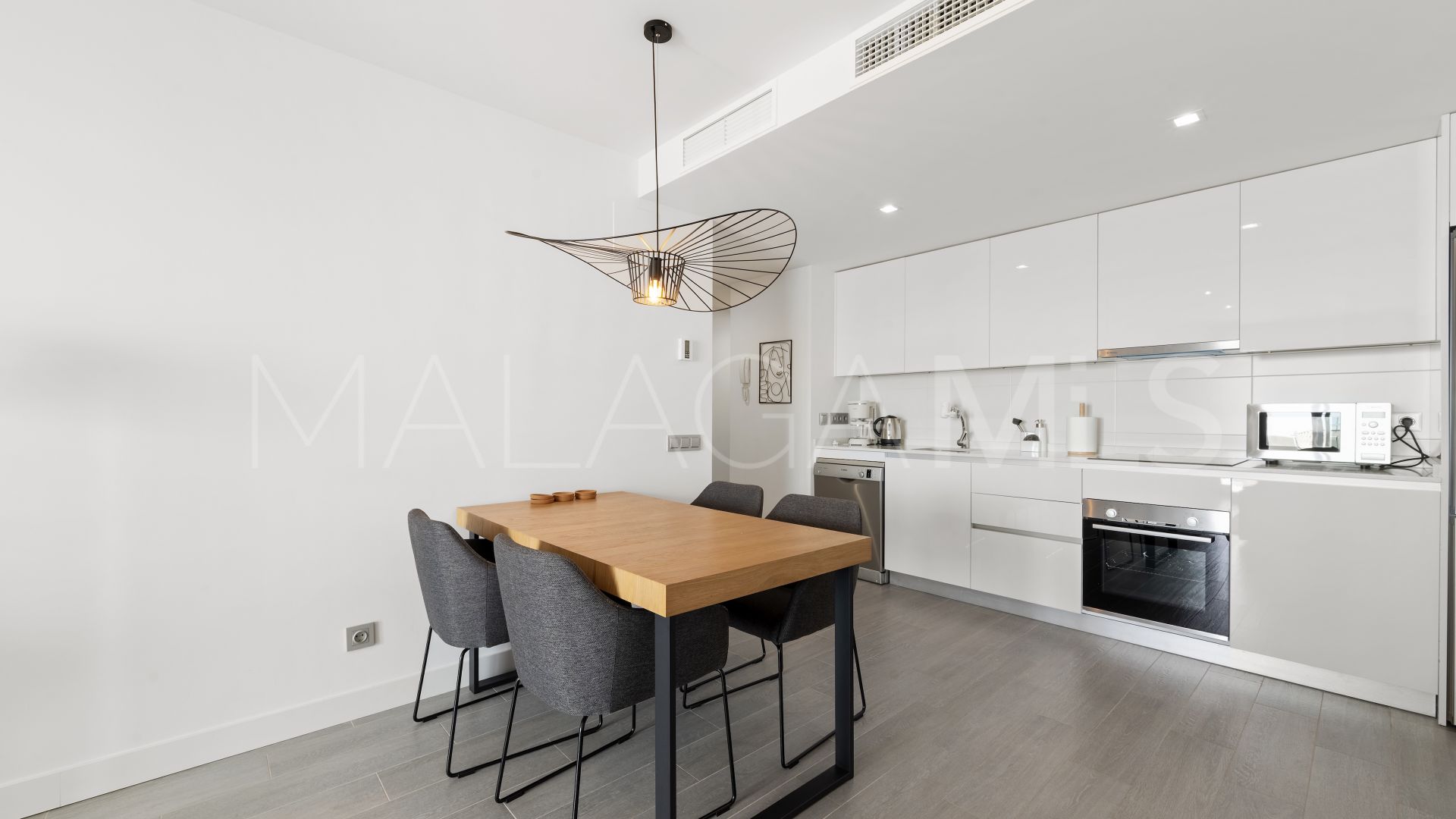 Ground floor apartment for sale in Benalmadena Pueblo with 2 bedrooms