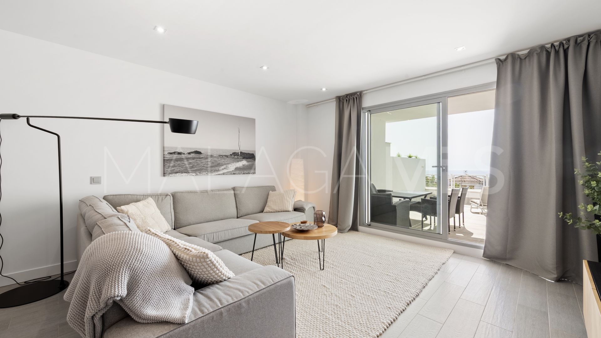 Ground floor apartment for sale in Benalmadena Pueblo with 2 bedrooms