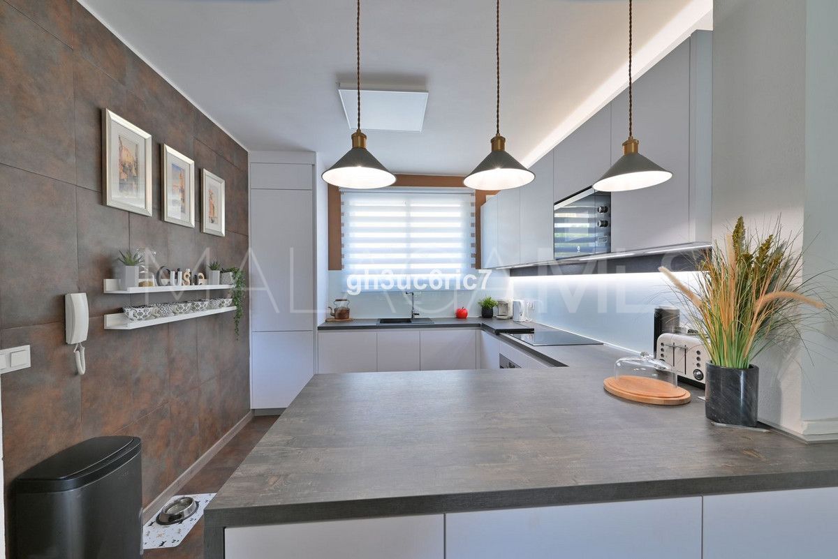Penthouse for sale in Calahonda
