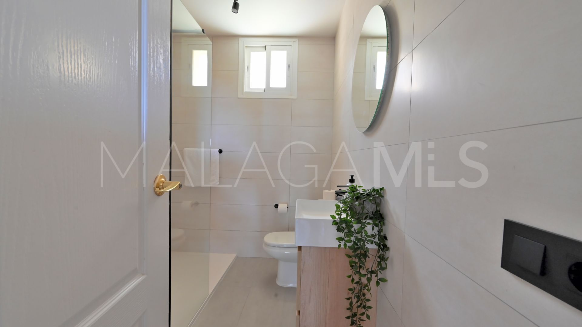 Penthouse for sale in Calahonda