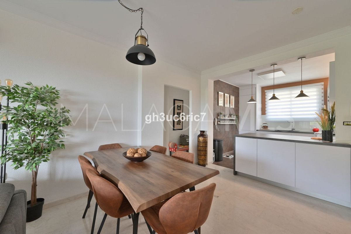 Penthouse for sale in Calahonda
