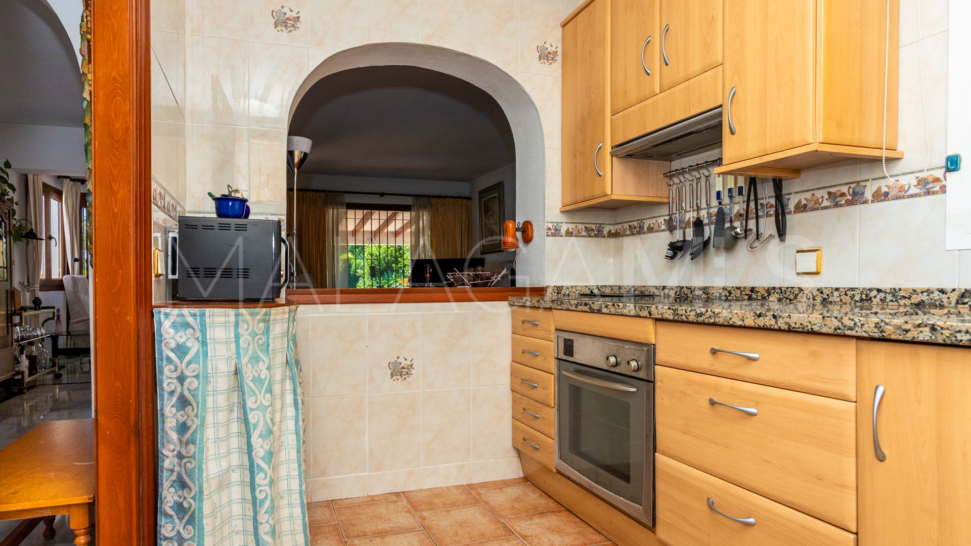 Villa for sale in Calahonda