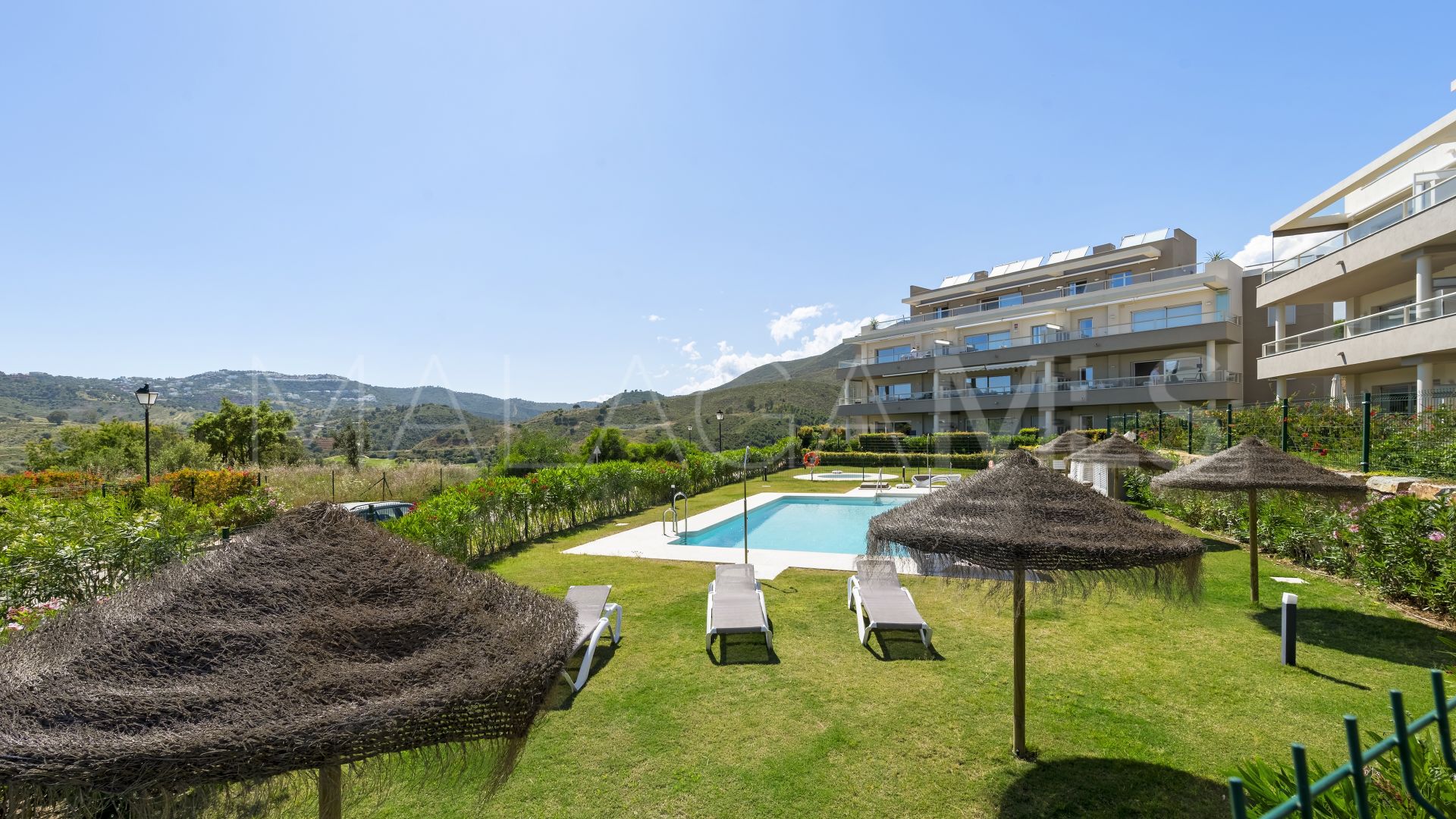 Markplanslägenhet for sale in La Cala Golf Resort