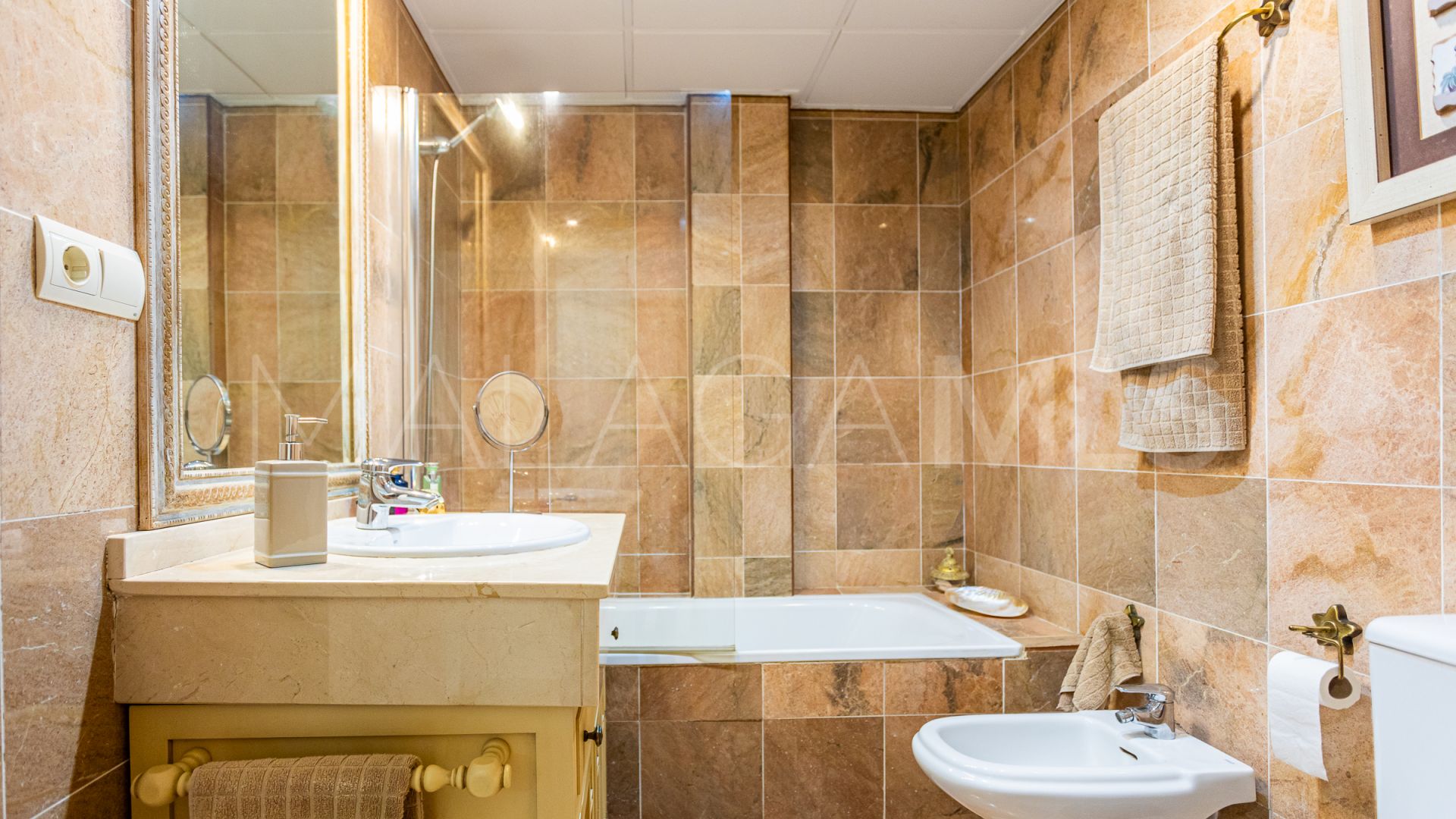 Elviria, apartamento planta baja for sale