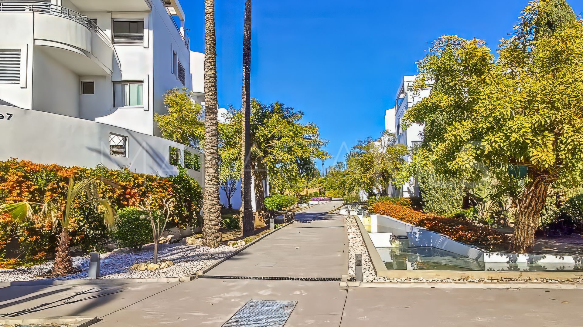 Triplex for sale in Cala de Mijas