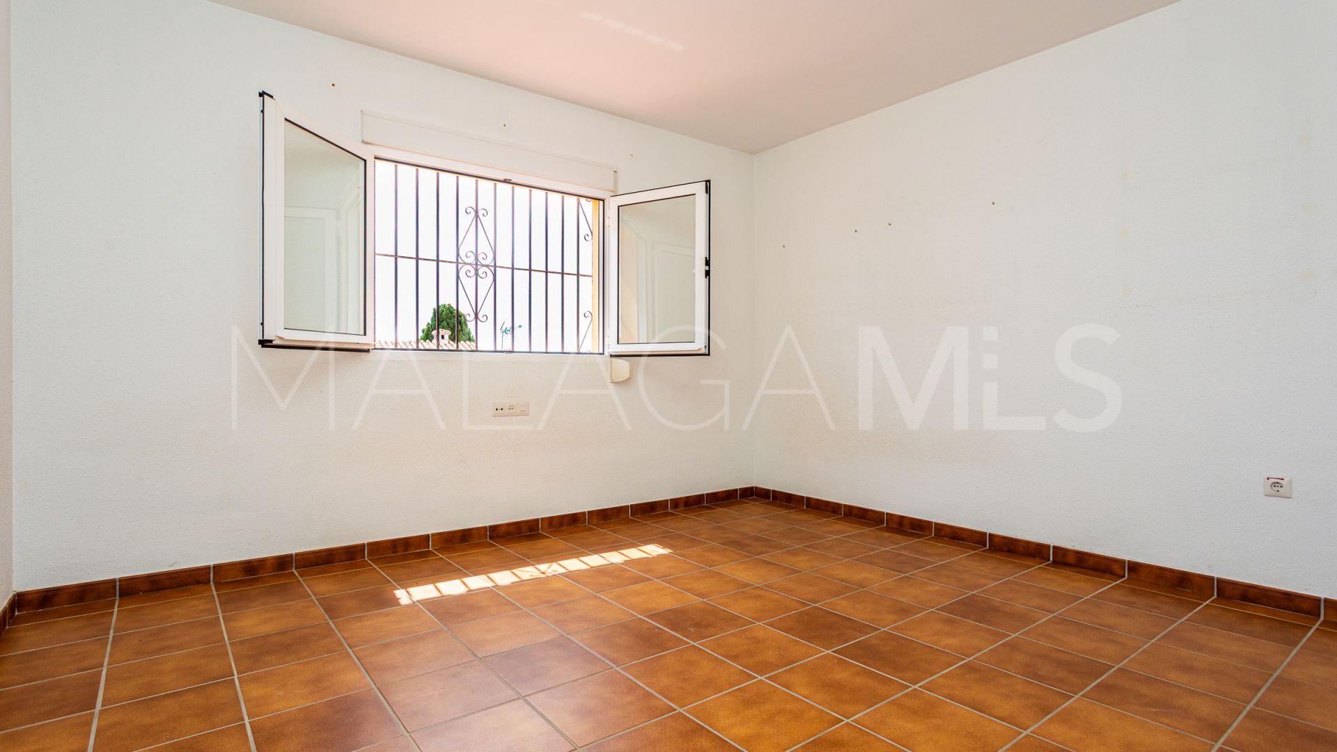 Villa for sale in Benalmadena Costa