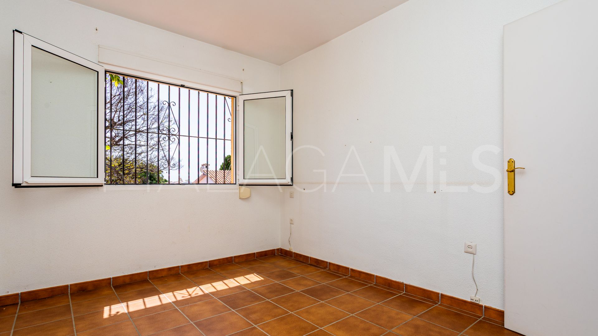 Villa for sale in Benalmadena Costa