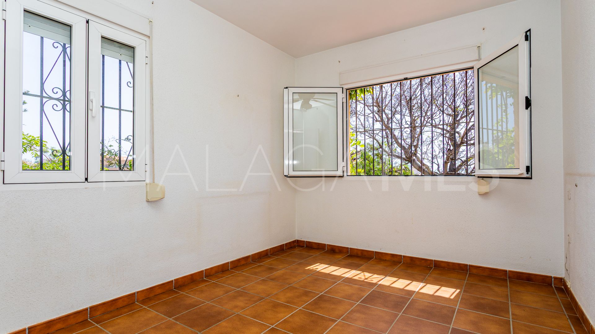 Villa for sale in Benalmadena Costa