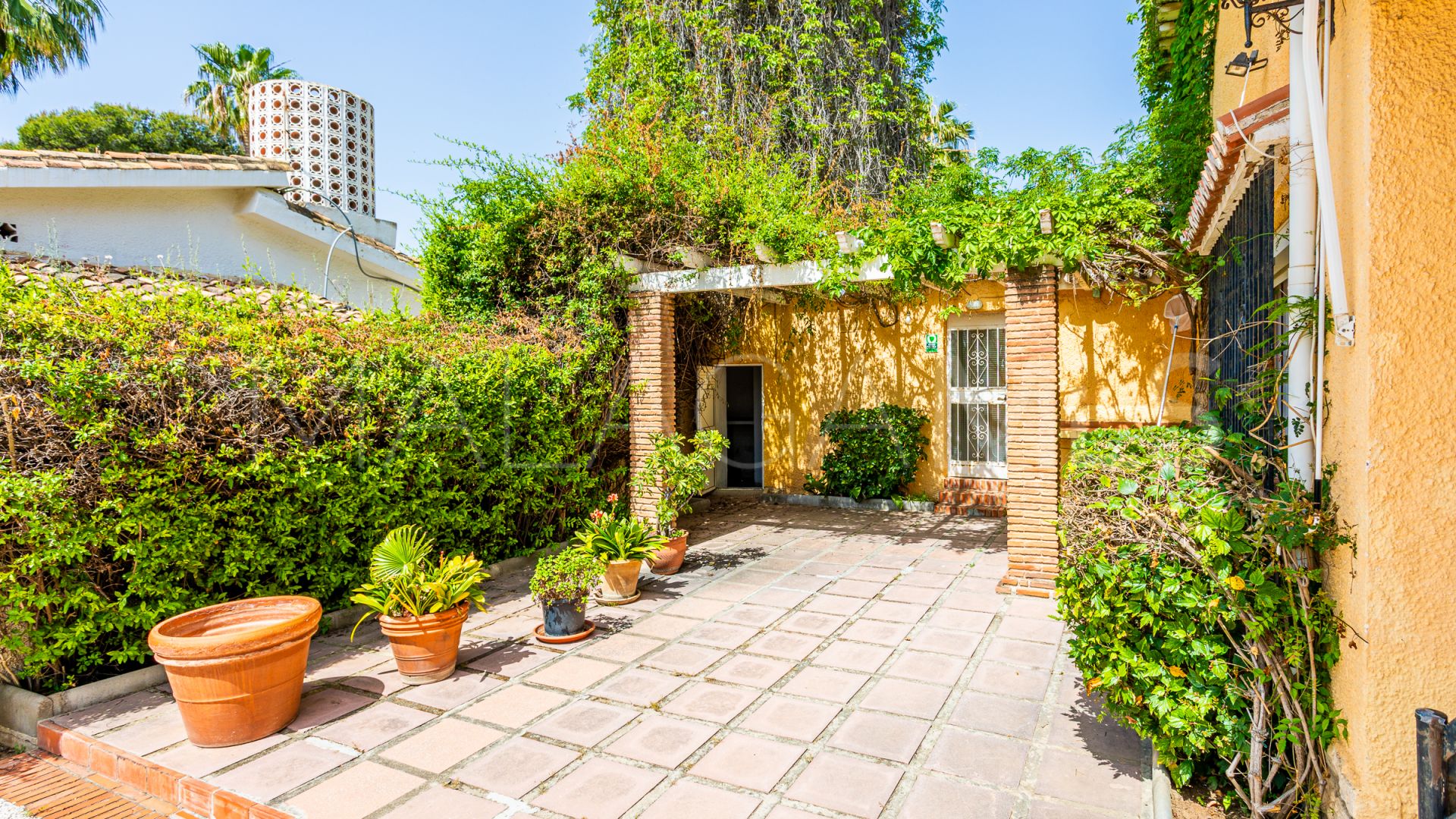 Villa for sale in Benalmadena Costa