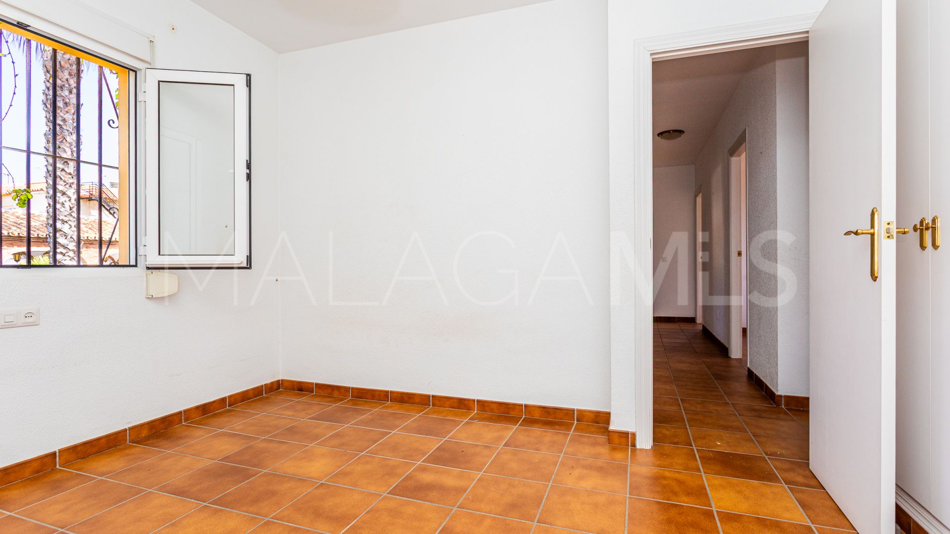 Villa for sale in Benalmadena Costa