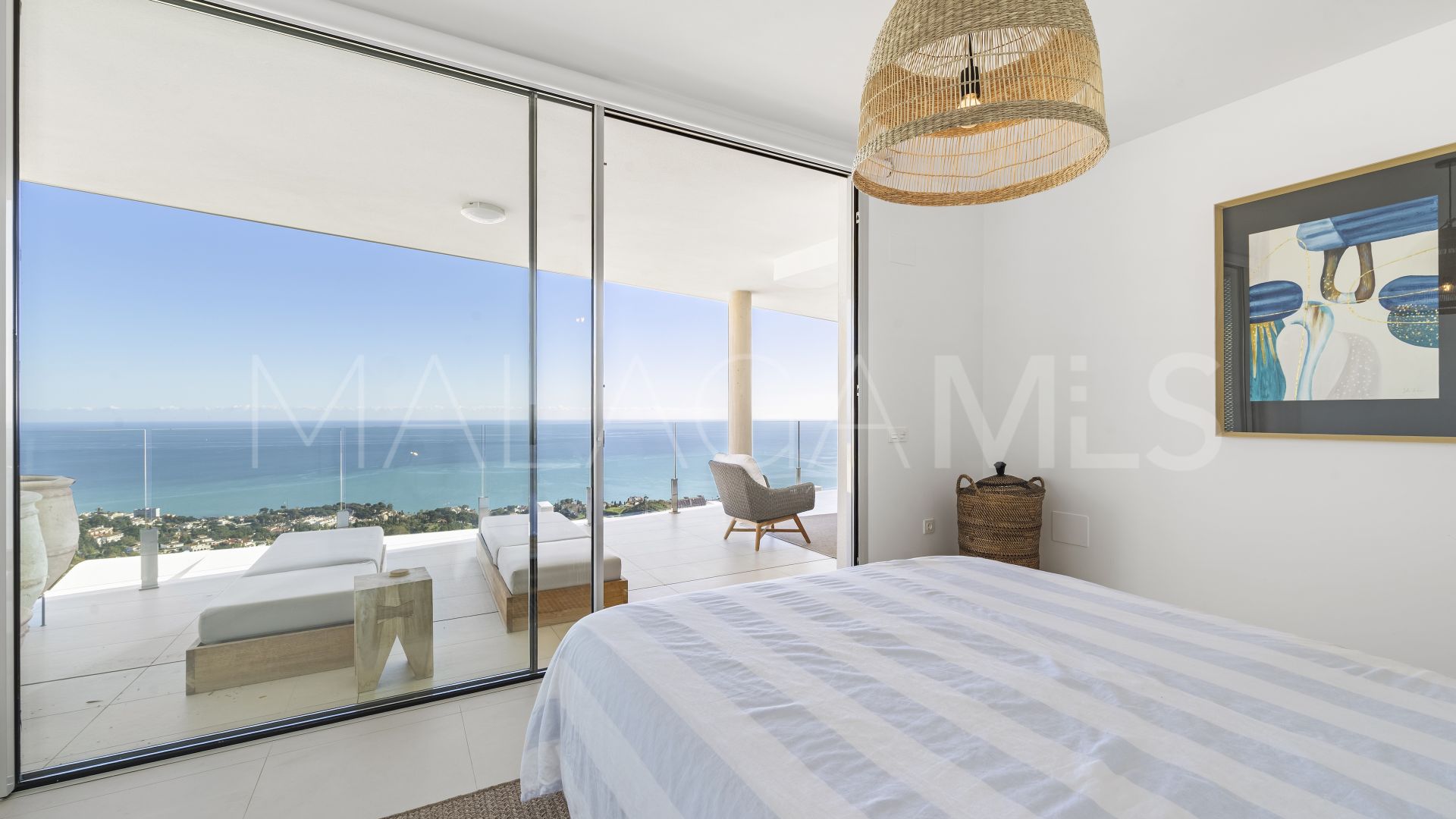 For sale Benalmadena Pueblo apartment with 3 bedrooms