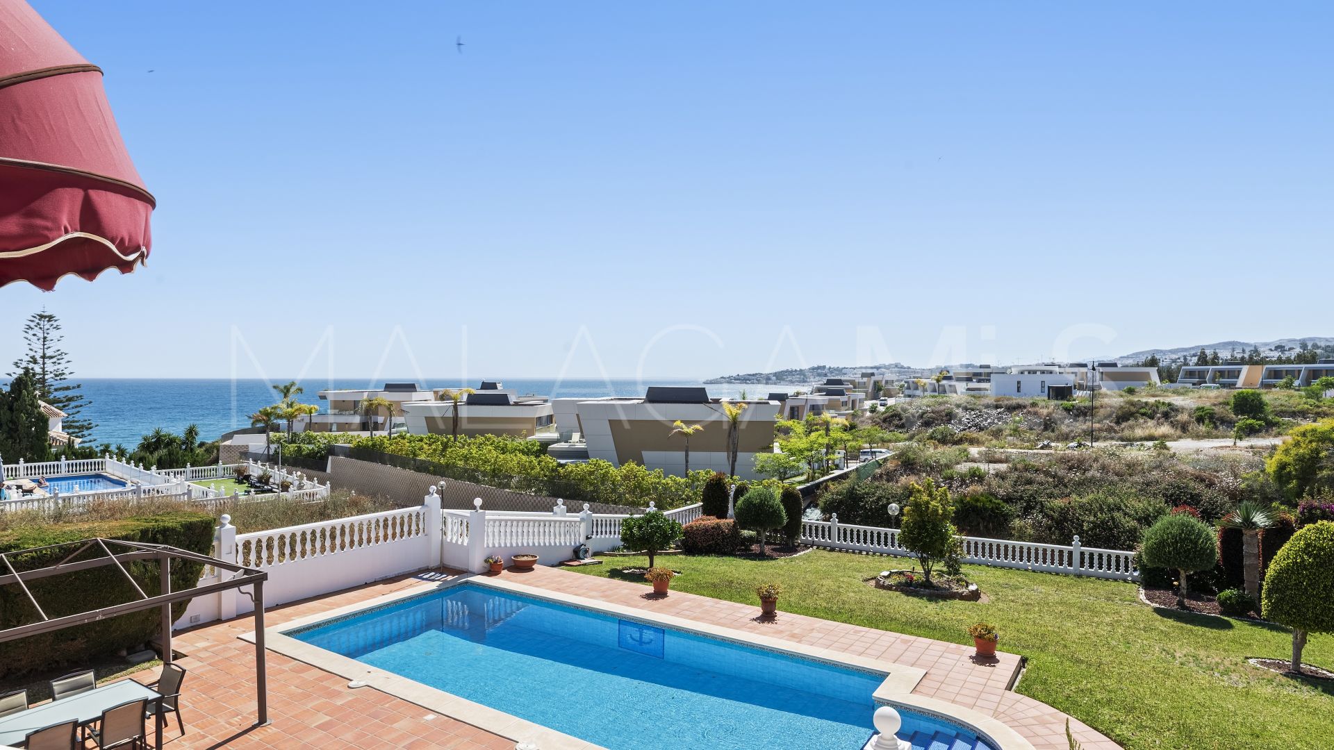 4 bedrooms villa in Las Farolas for sale