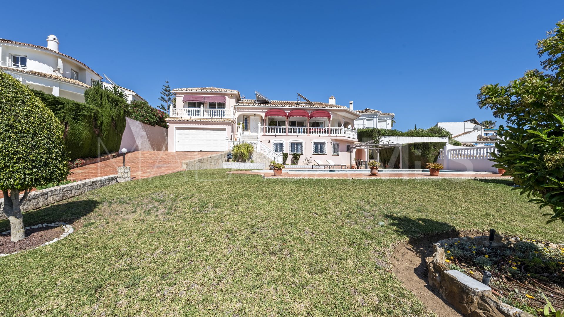 4 bedrooms villa in Las Farolas for sale