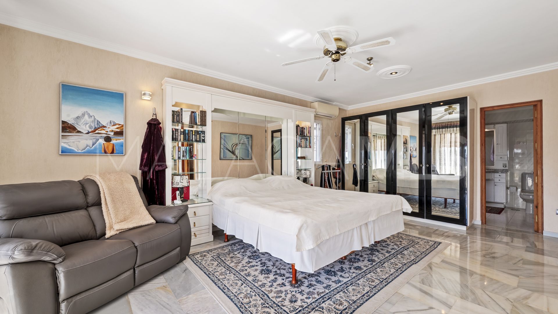 4 bedrooms villa in Las Farolas for sale