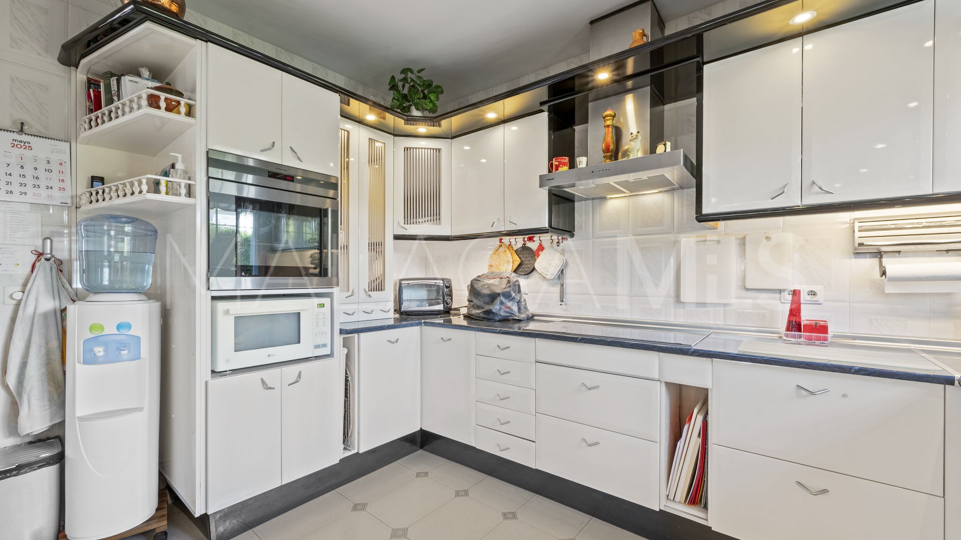 4 bedrooms villa in Las Farolas for sale