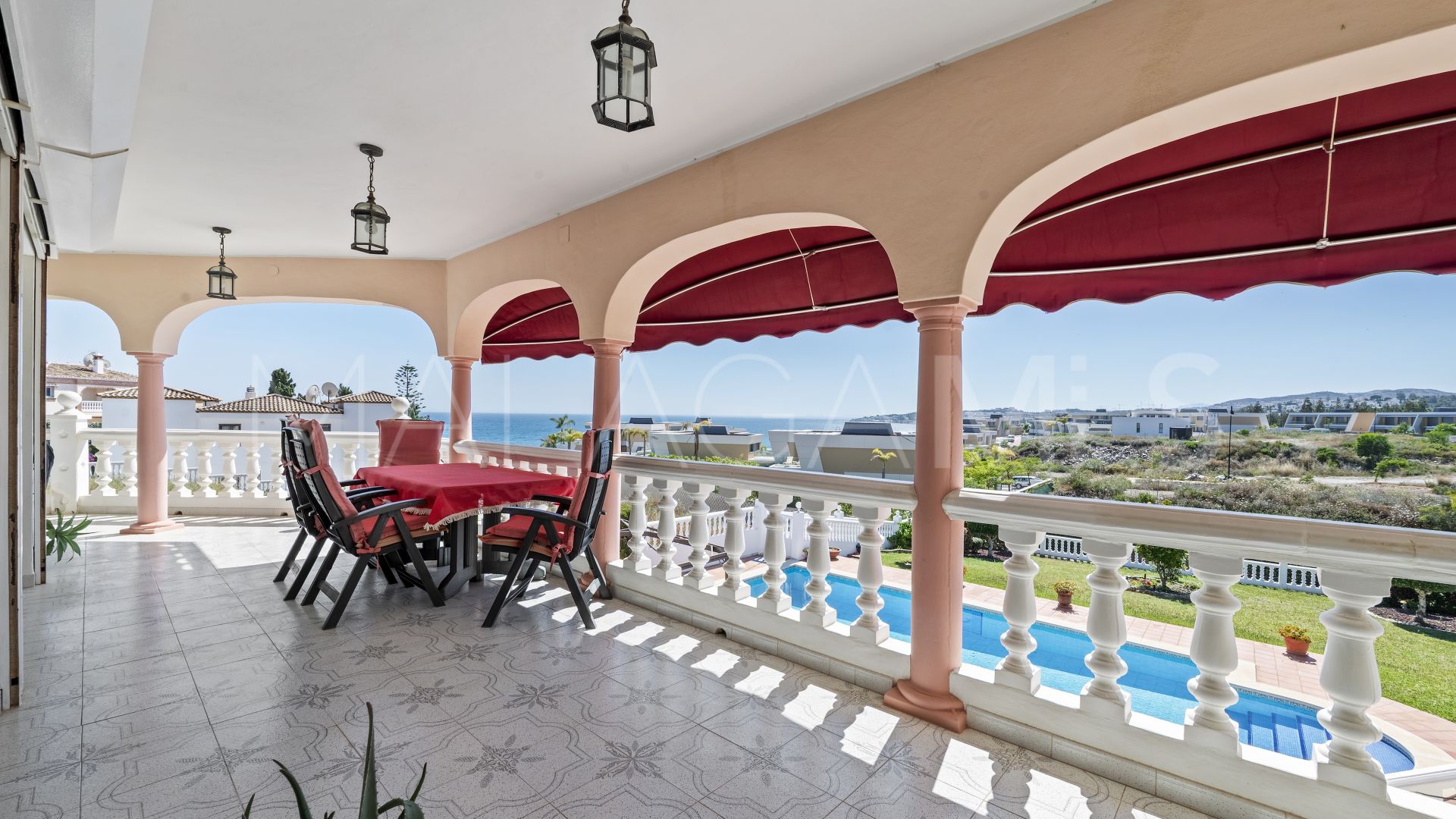 4 bedrooms villa in Las Farolas for sale