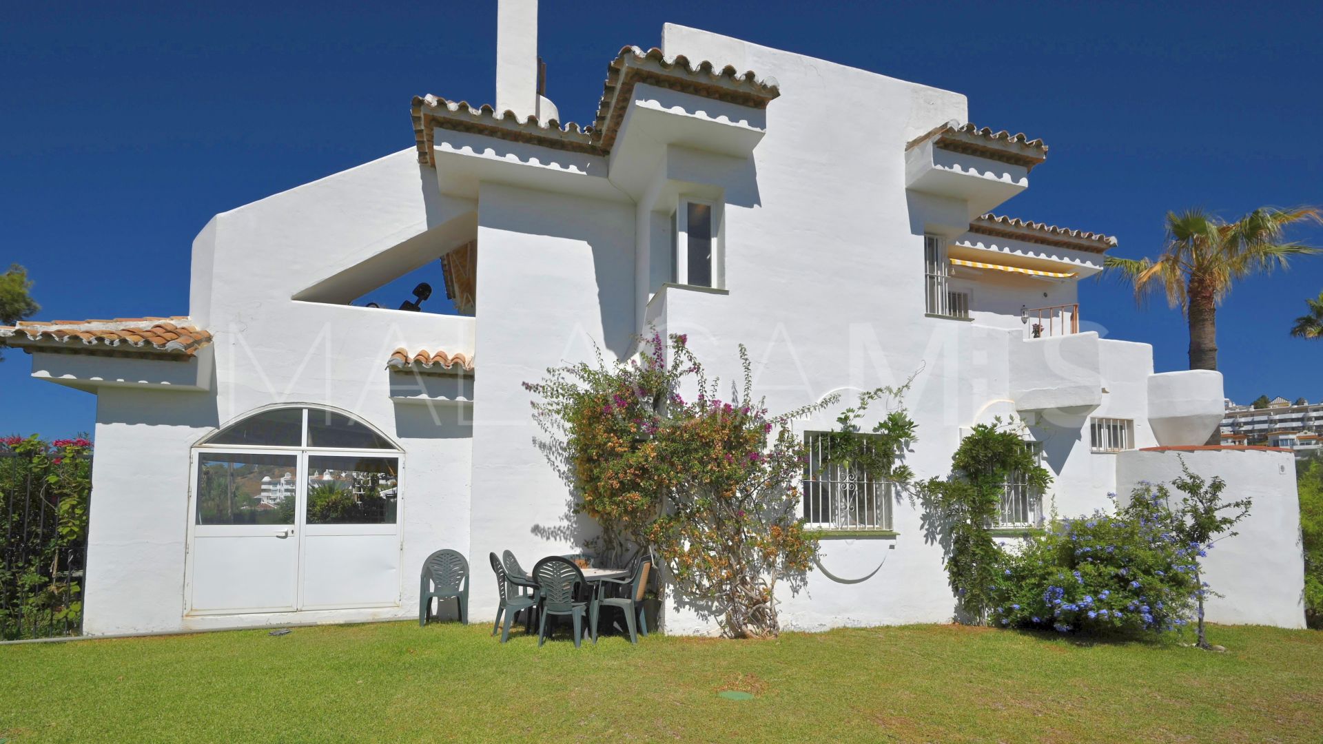 Maison de ville for sale in Calahonda