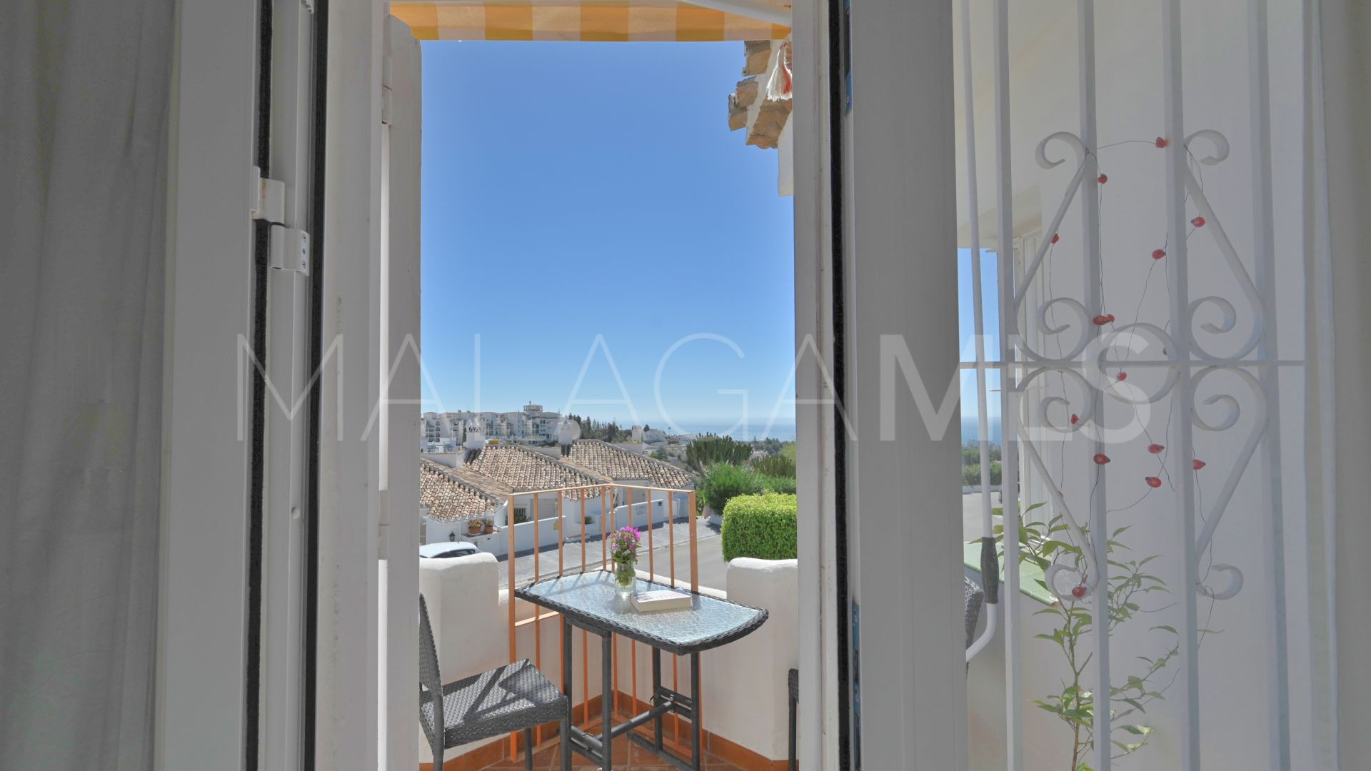 Maison de ville for sale in Calahonda