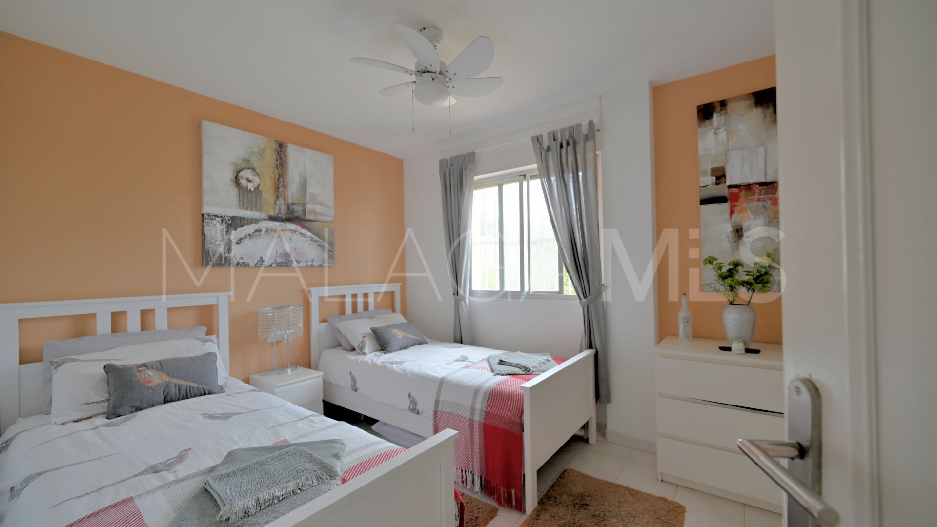 2 bedrooms duplex in Calahonda for sale