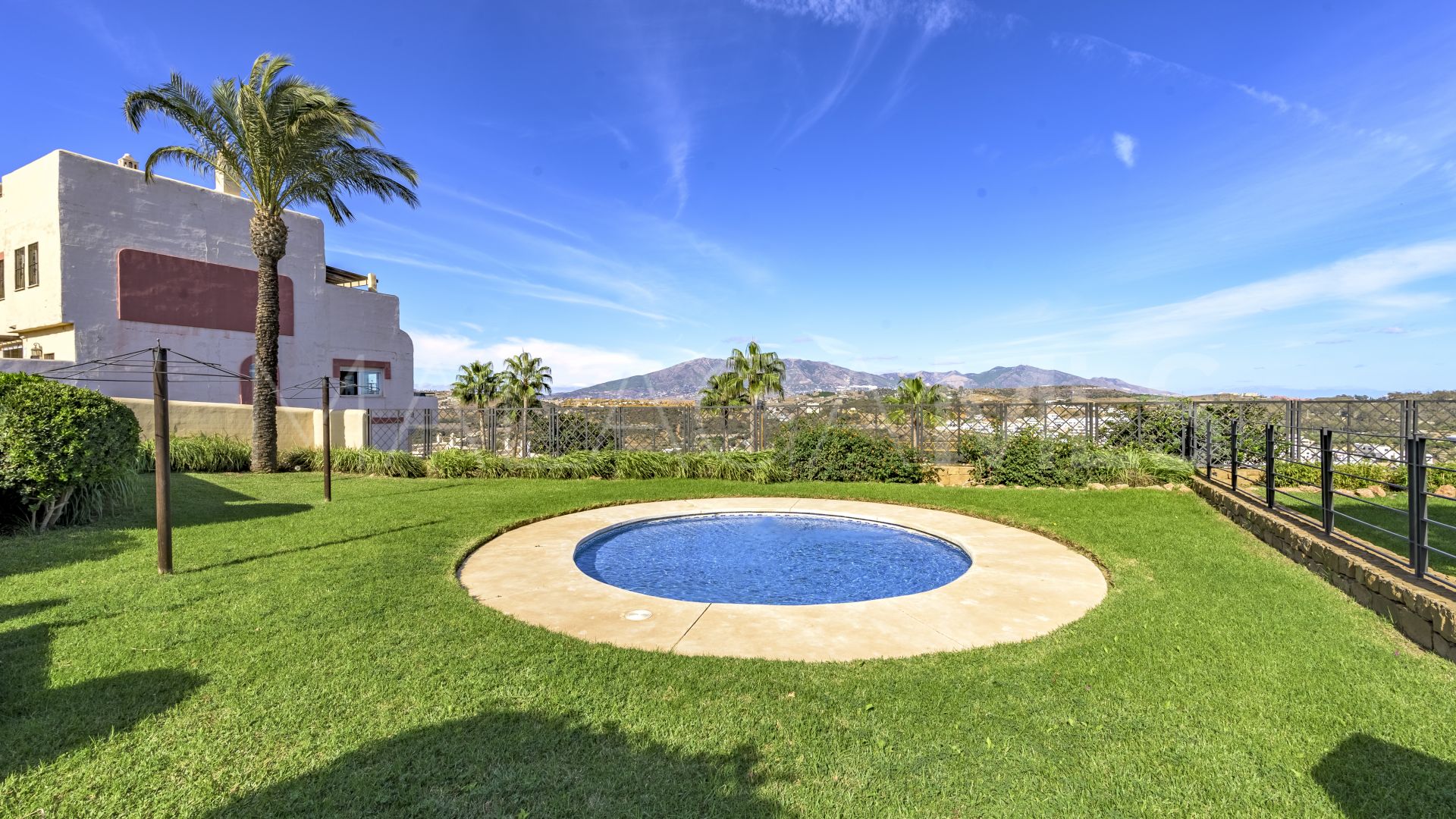 Radhus for sale in Cala de Mijas