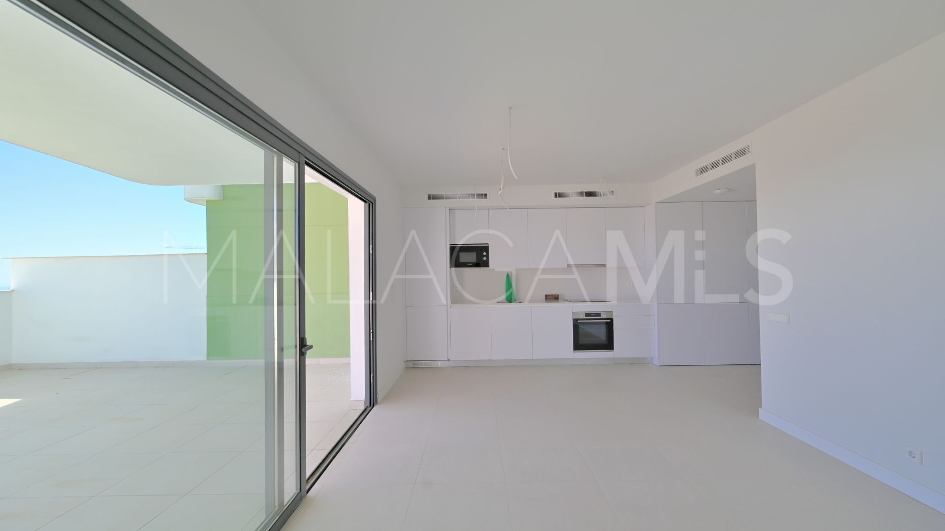 Se vende apartamento de 3 bedrooms in Calanova Golf