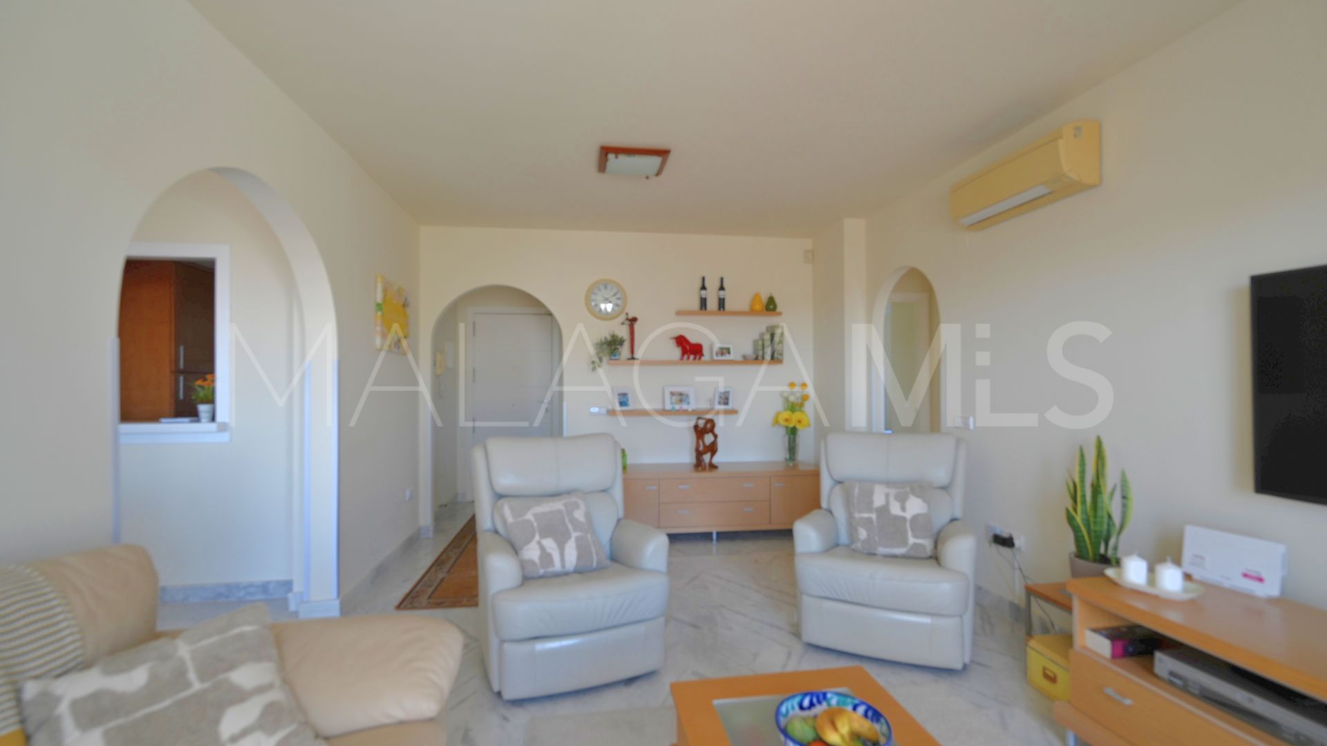 Penthouse for sale in Calahonda