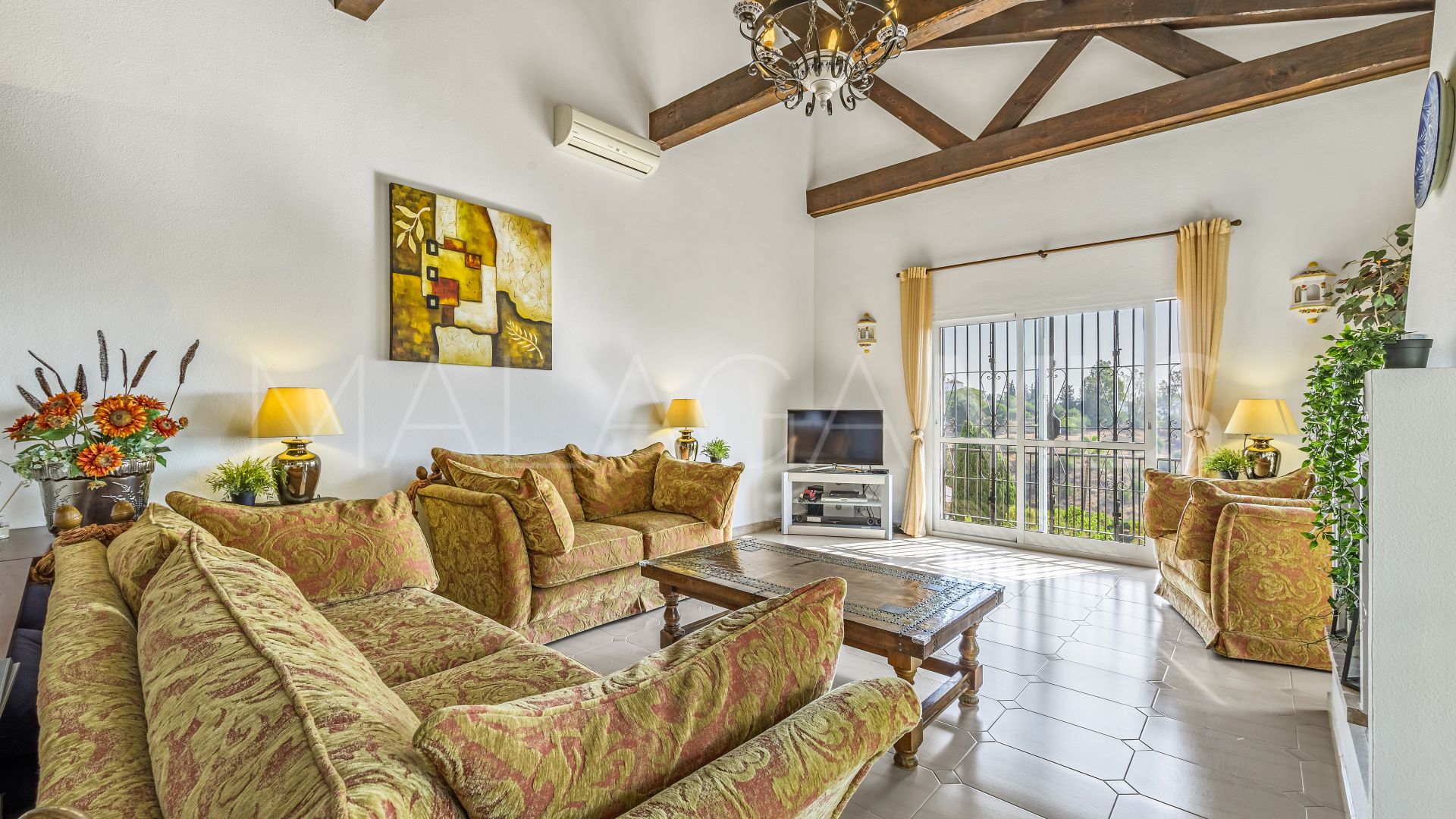 Villa for sale in Mijas Golf