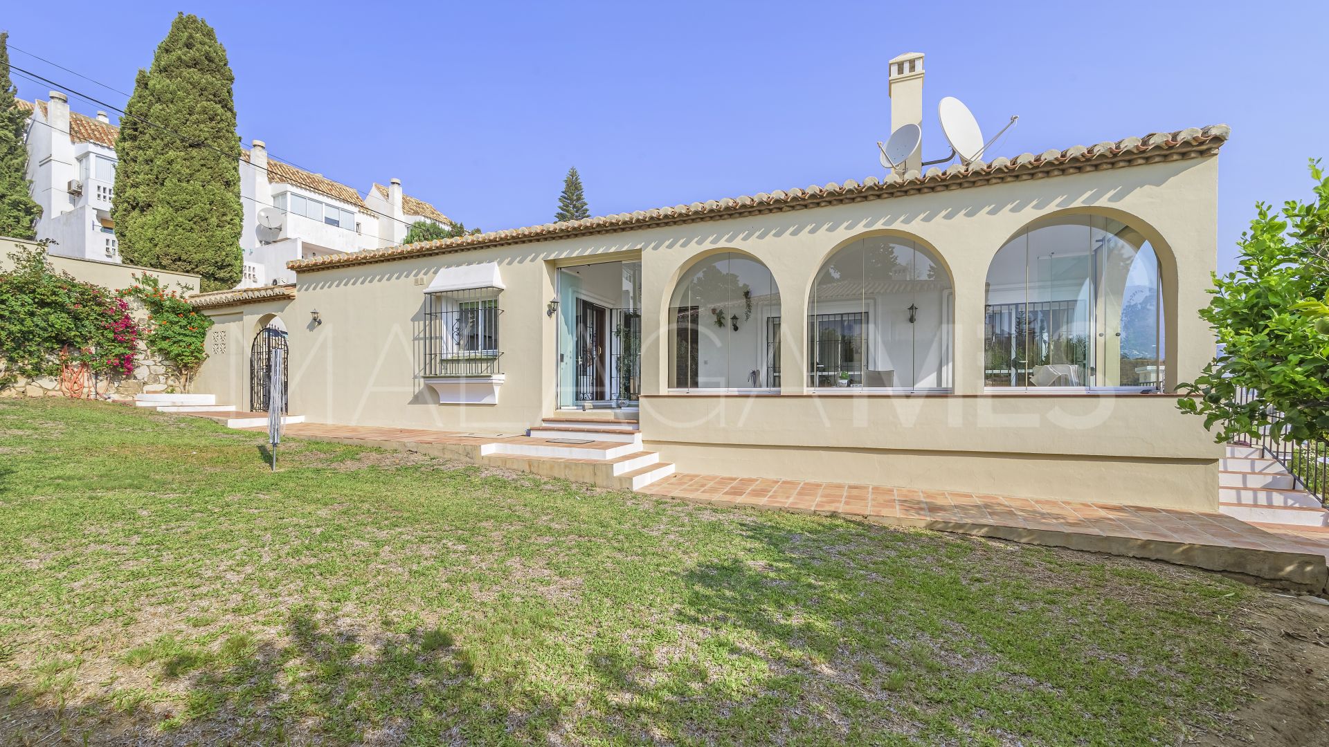 Villa for sale in Mijas Golf