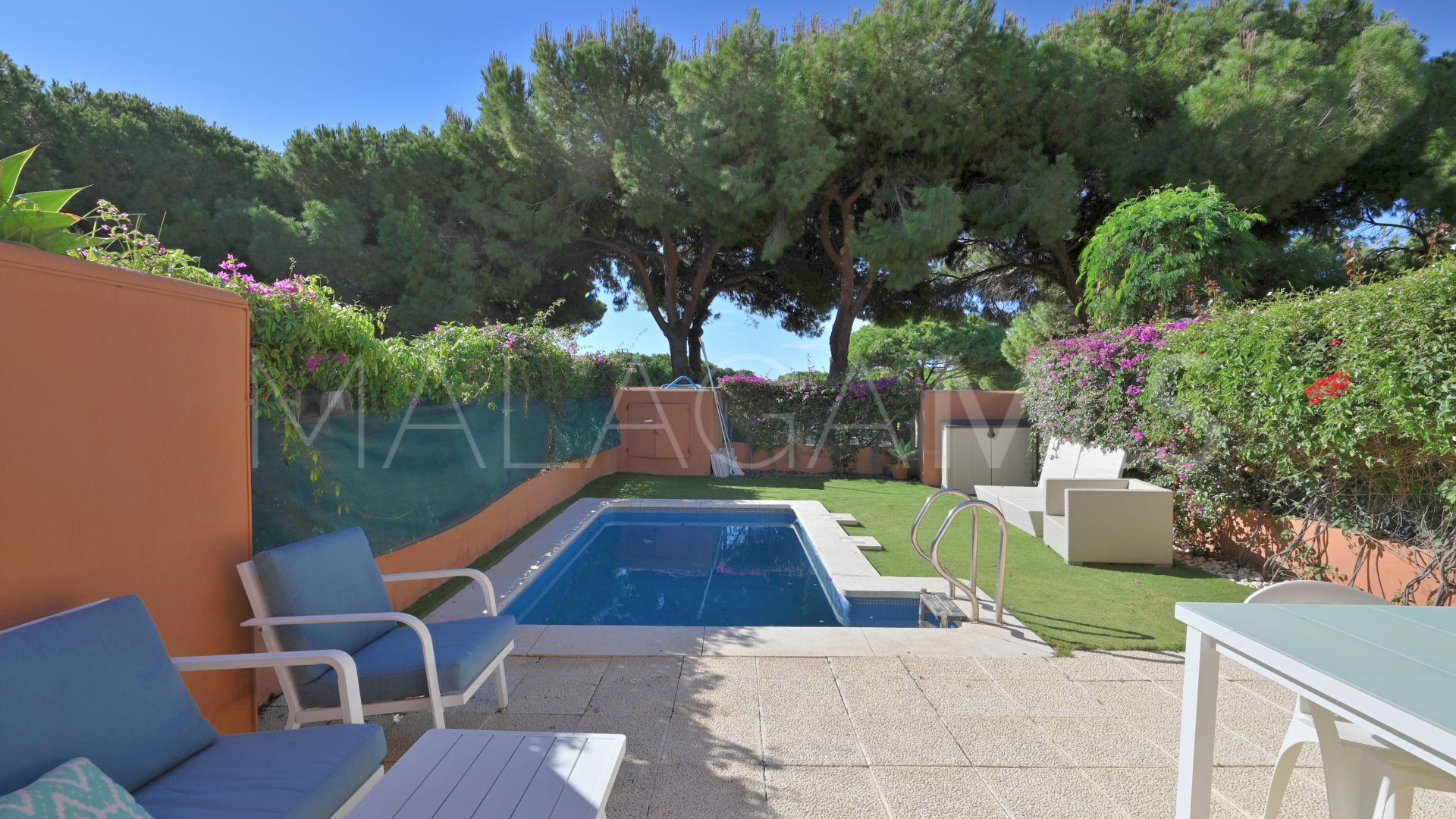 Cabopino ground floor apartment for sale