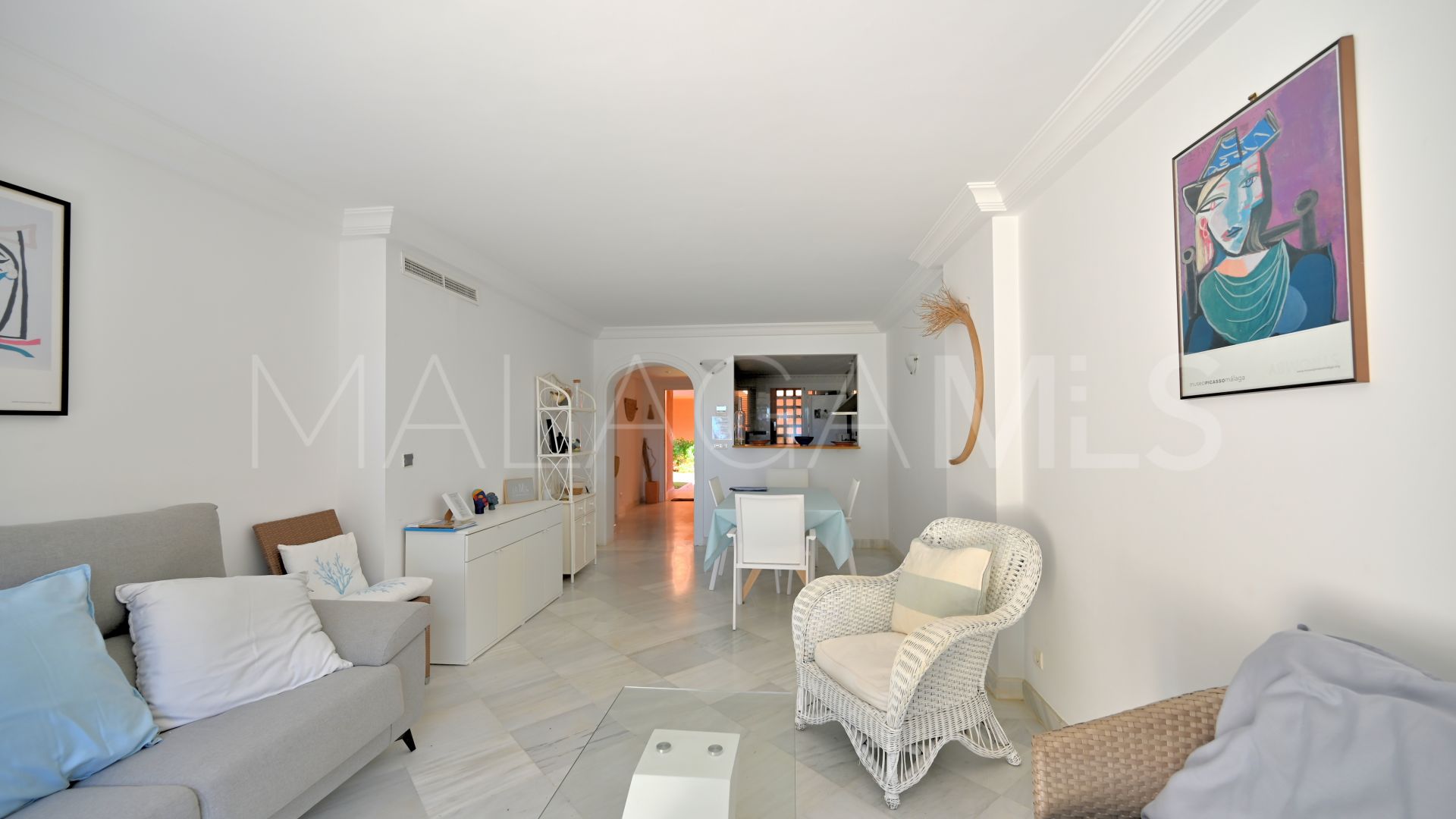 Cabopino ground floor apartment for sale