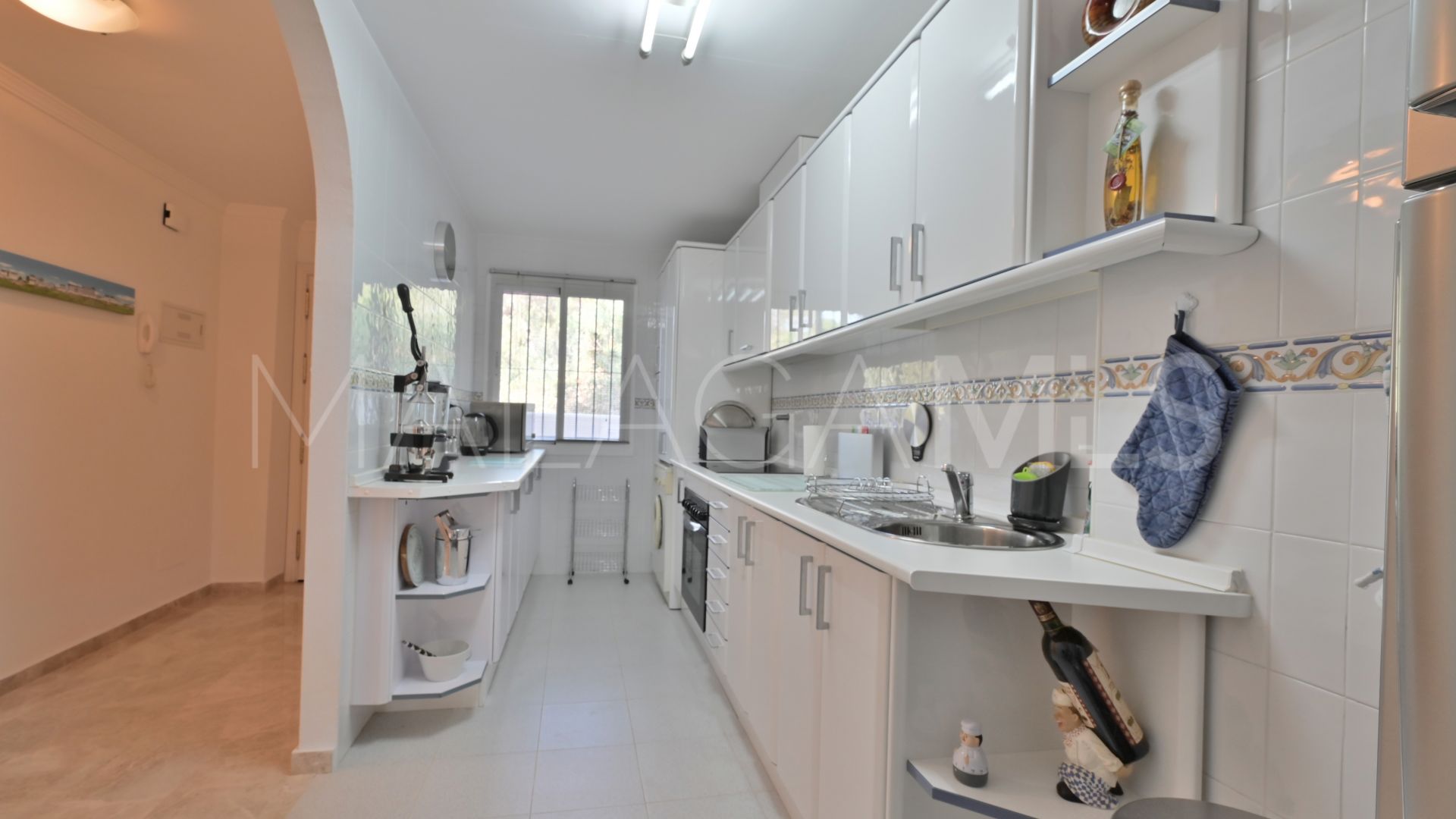 For sale ground floor apartment in Calahonda