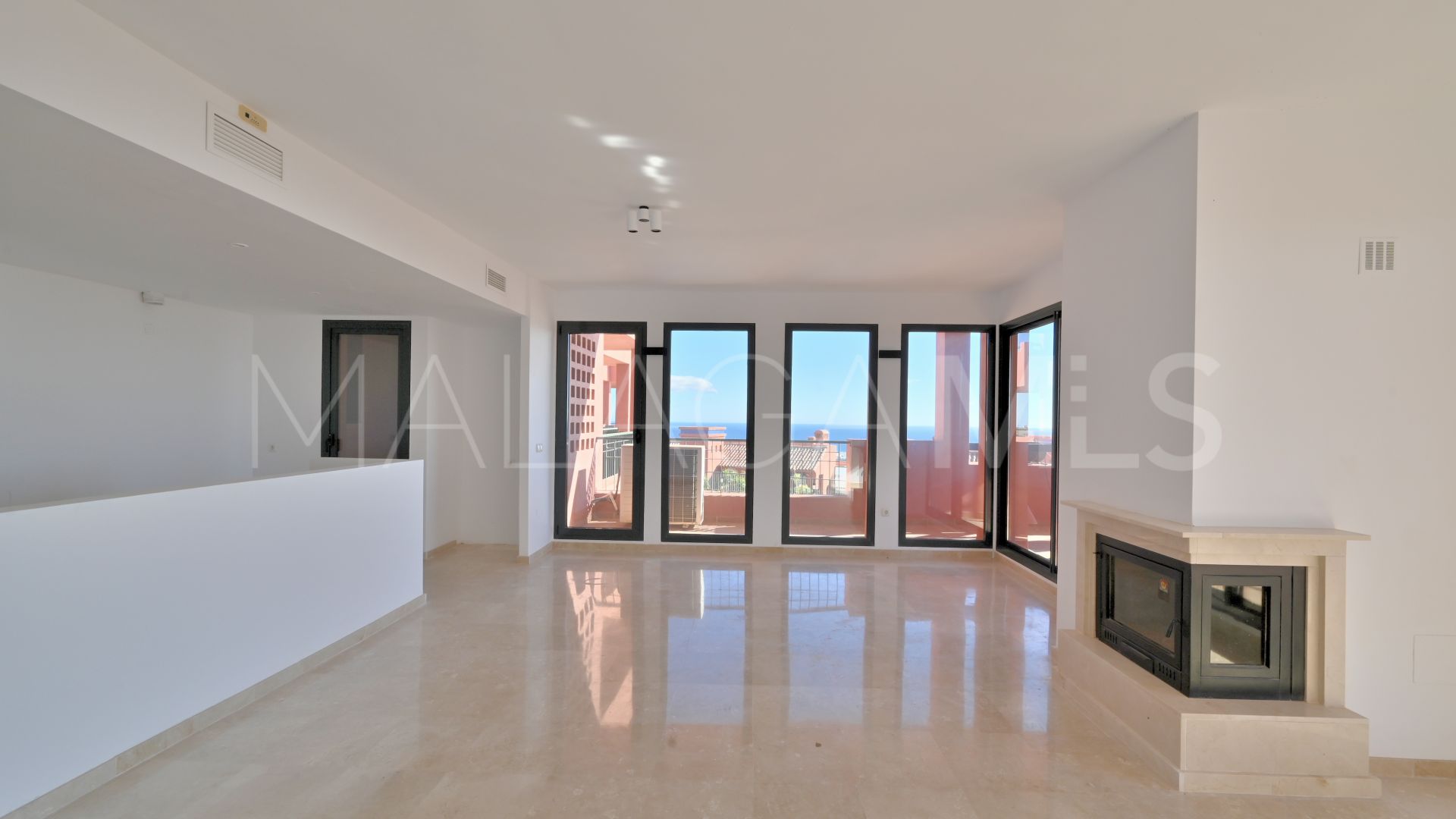 Ground floor apartment for sale in Calahonda