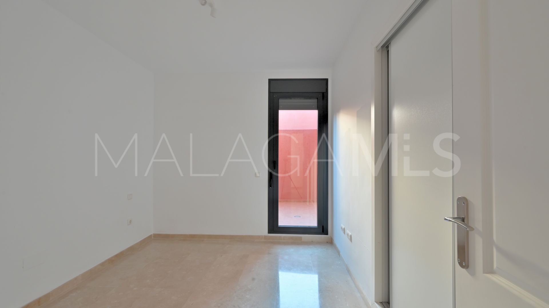 Ground floor apartment for sale in Calahonda