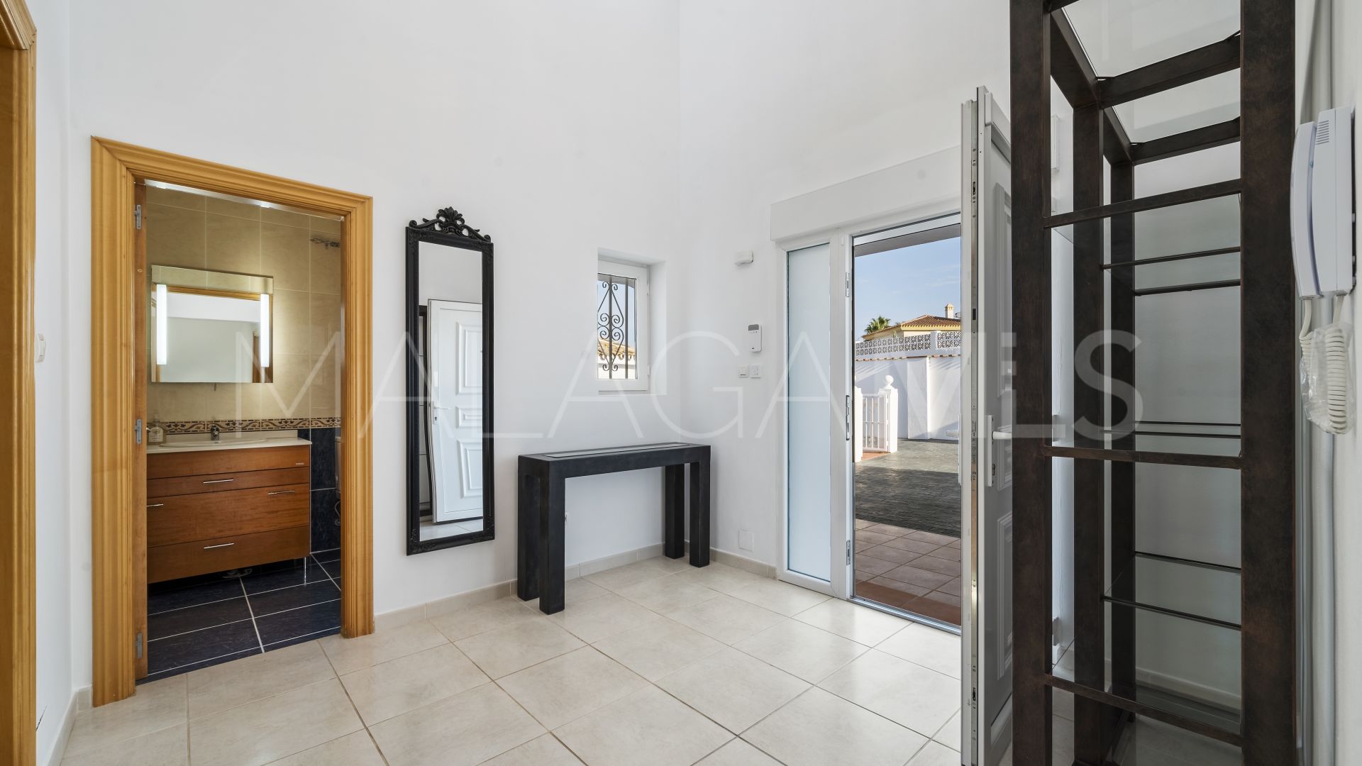Villa for sale in Cerros del Aguila