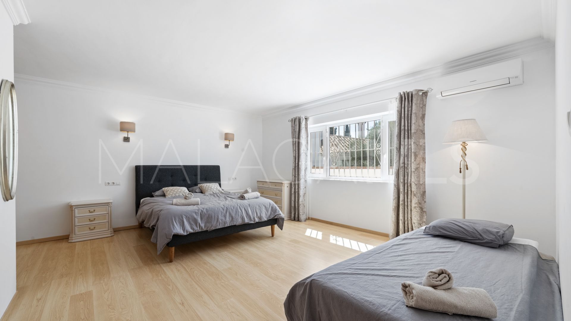 Villa for sale in Cerros del Aguila